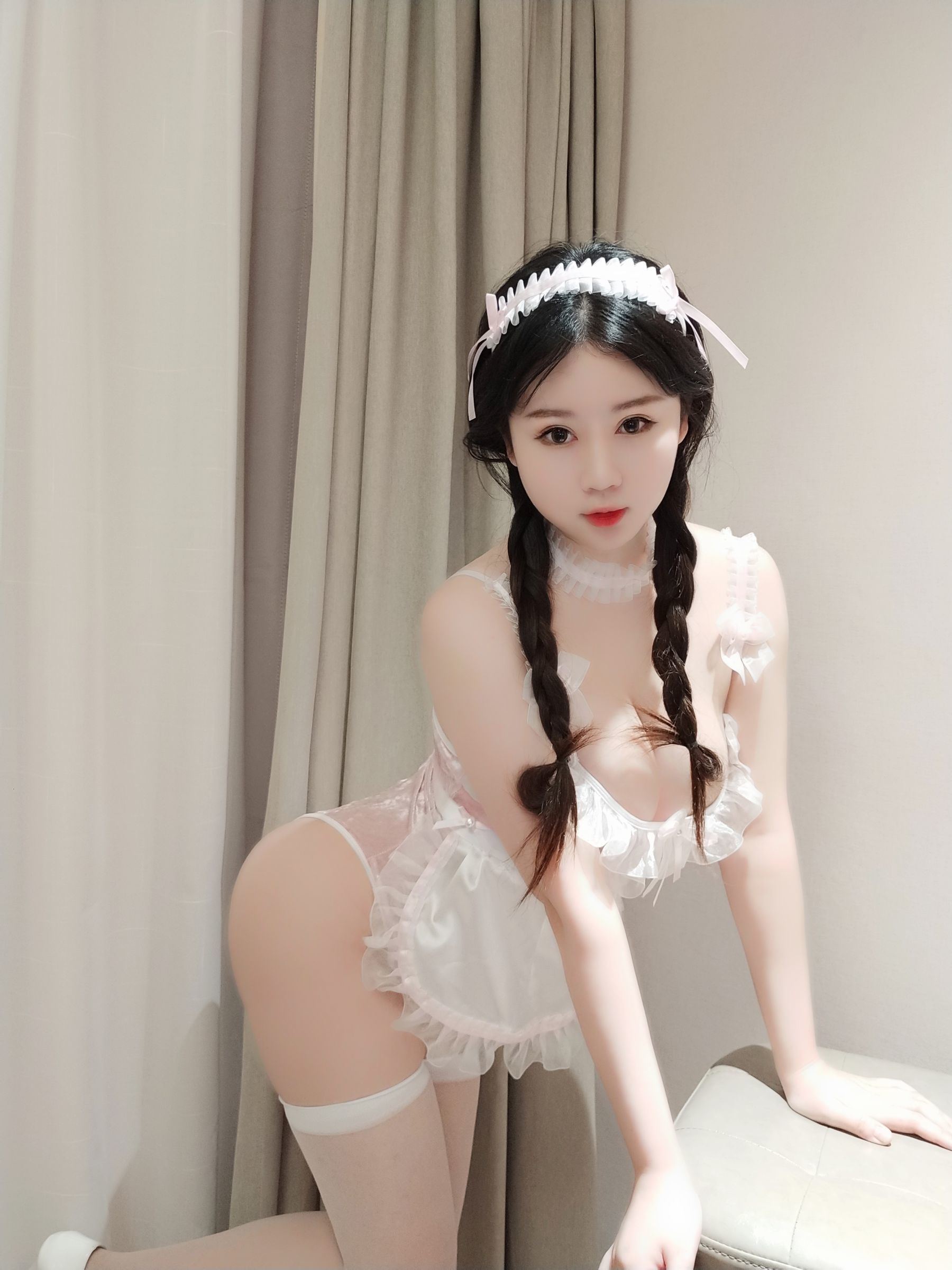 Cosplay] 蜜桃少女是依醬呀 - 冬季女友