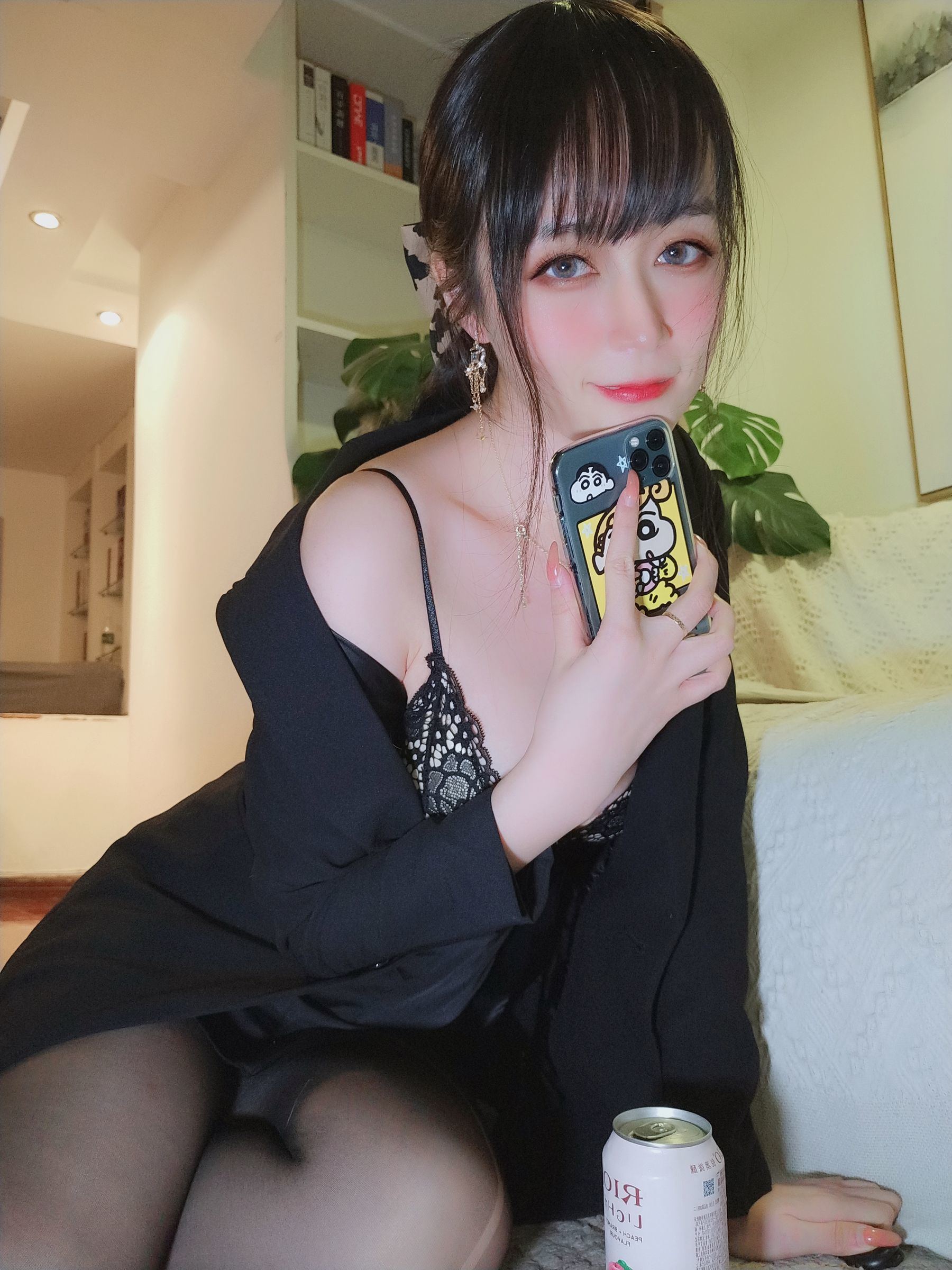 Cosplay] Coser Xiaojie Baiyin - Áo vest