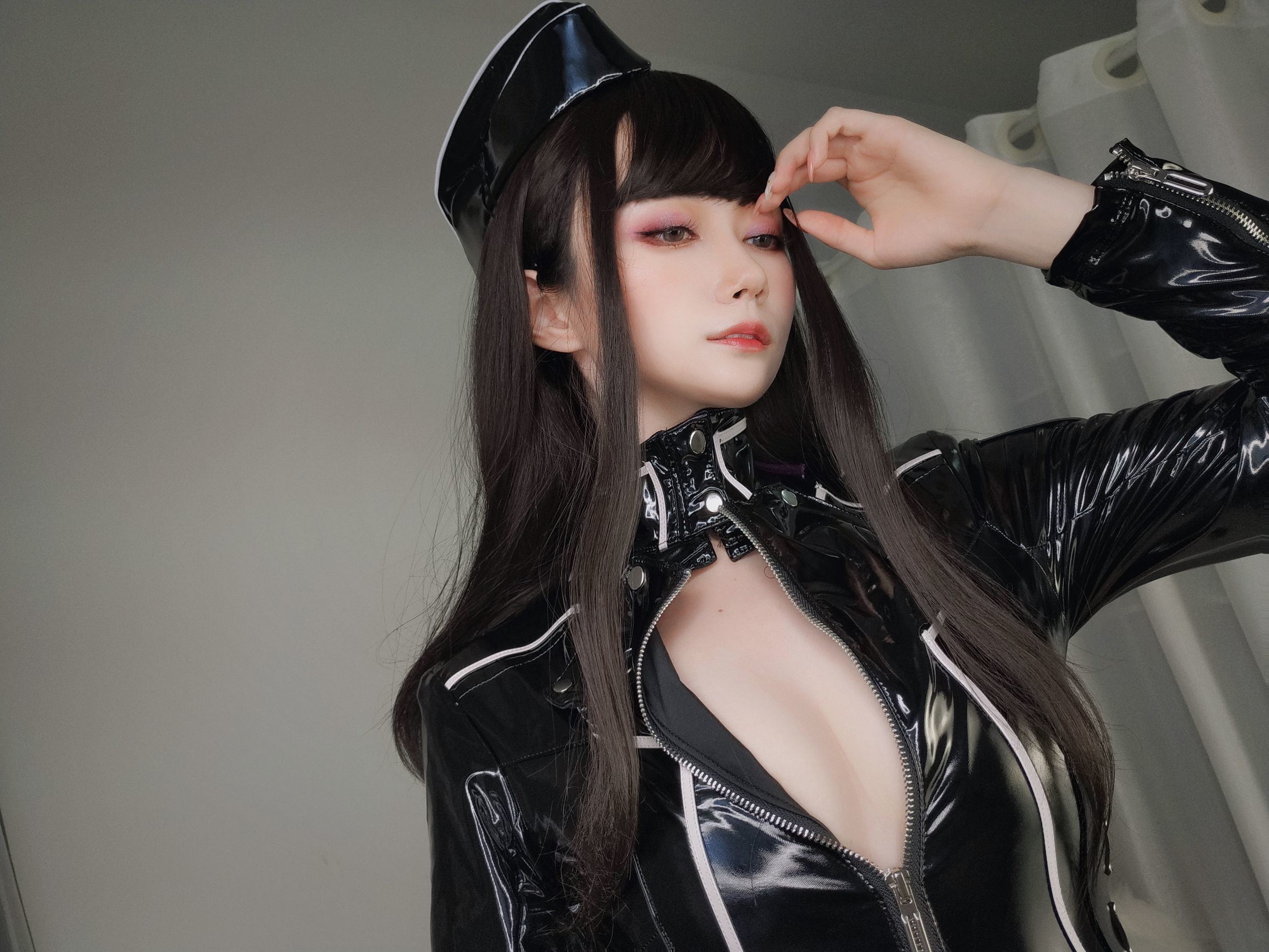 [Cosplay] Coser小姐姐白银 - 通讯官