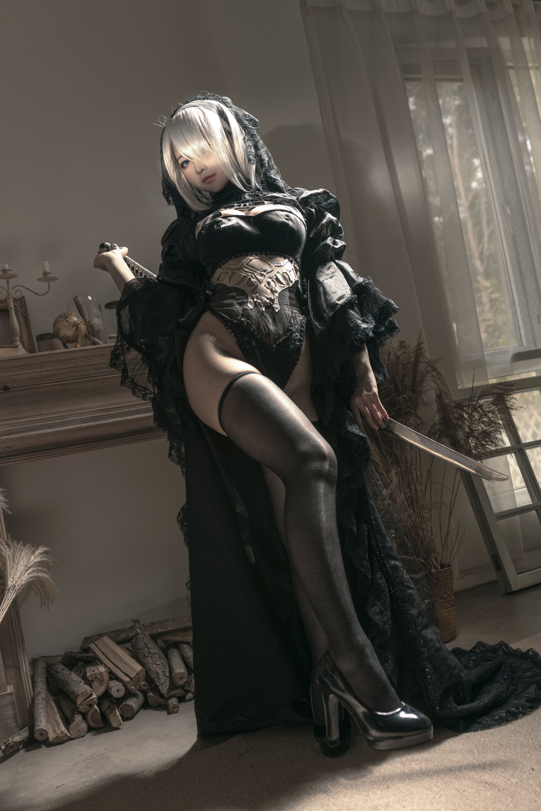 Cosplay] Blogger Anime Stun Momo - Nier Kỷ Nguyên Hắc Hoa Cưới