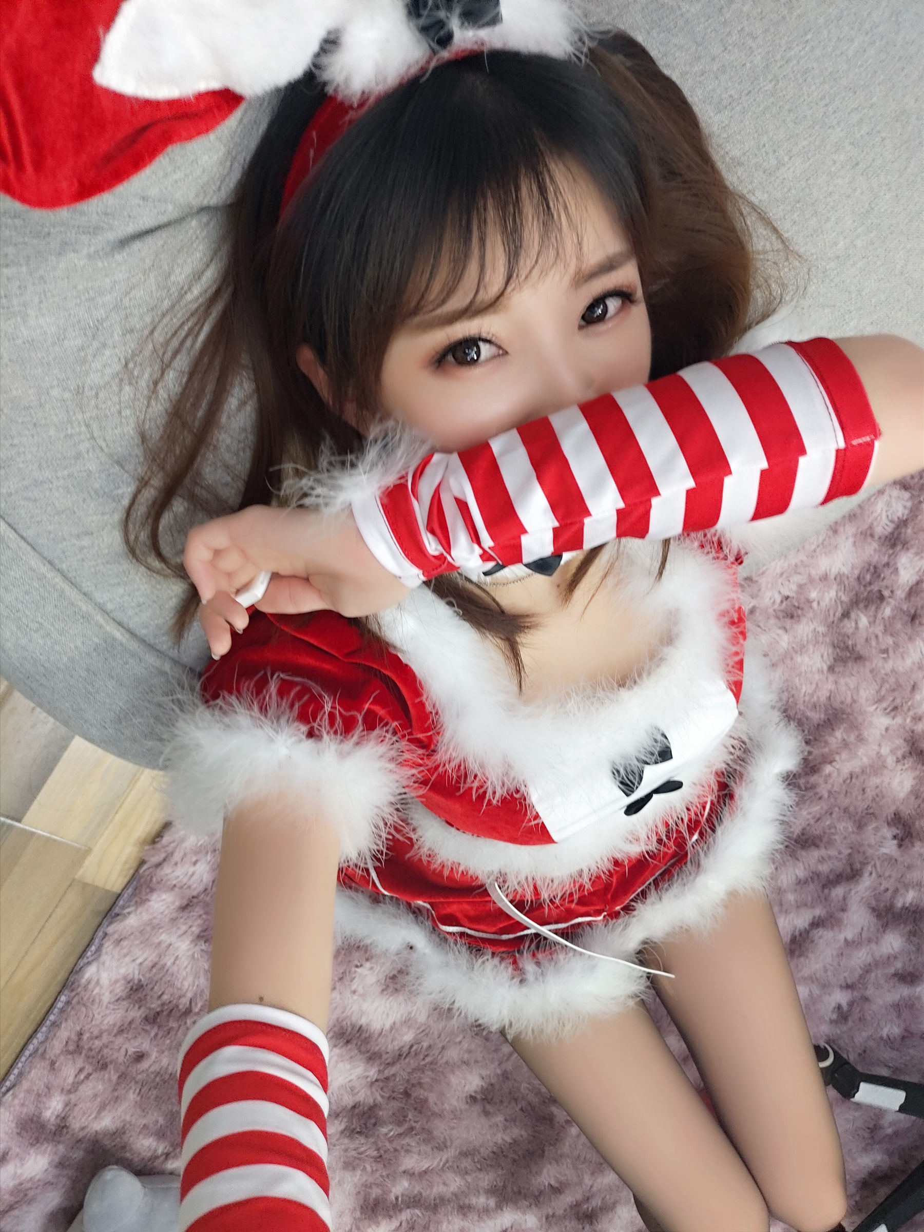 Cosplay] Douyu Streamer Little Witch Luna - Christmas Outfit