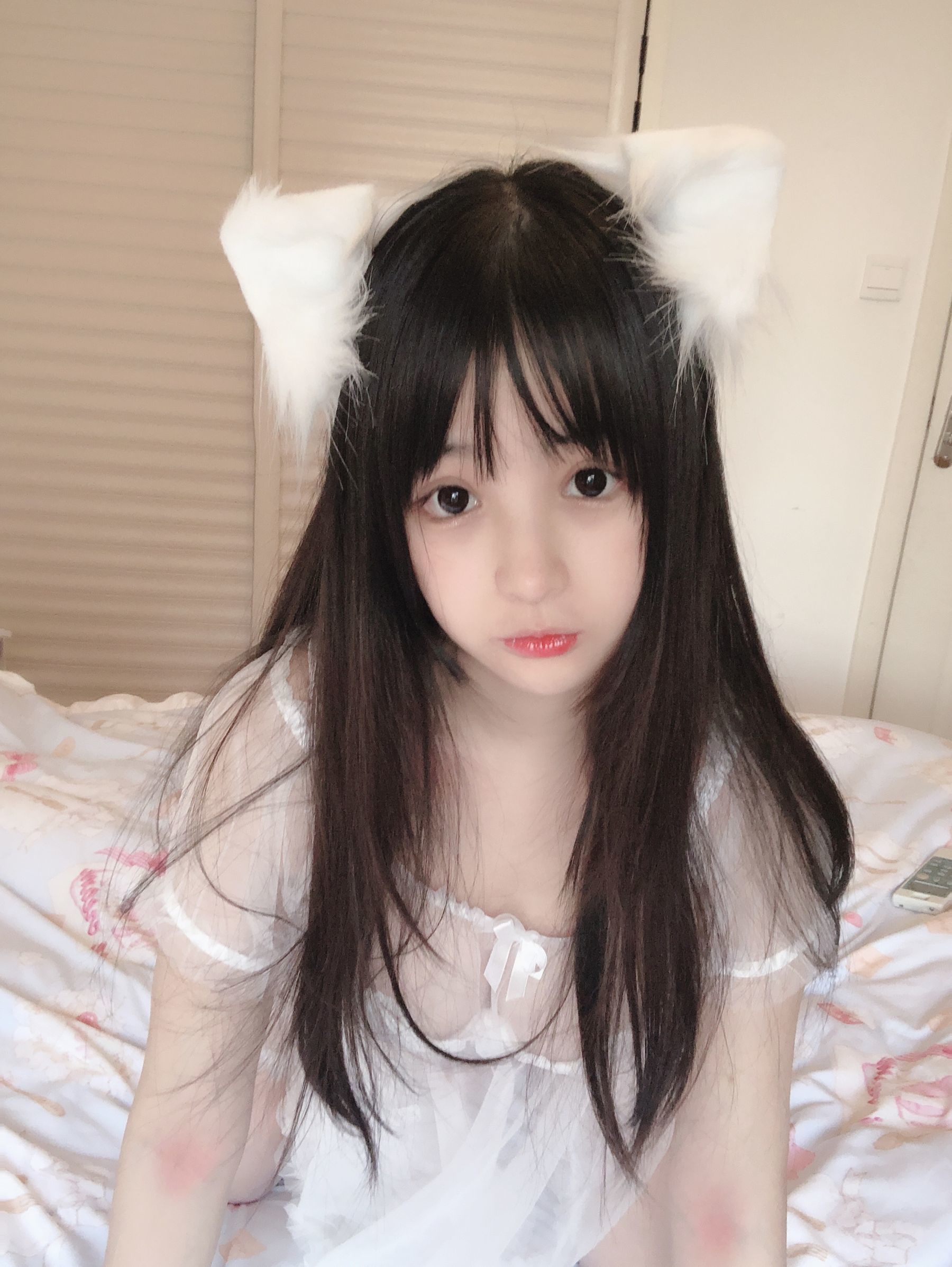 Cosplay] Sakurai Ningning - Mèo Trắng Nhỏ Ren Nội Y