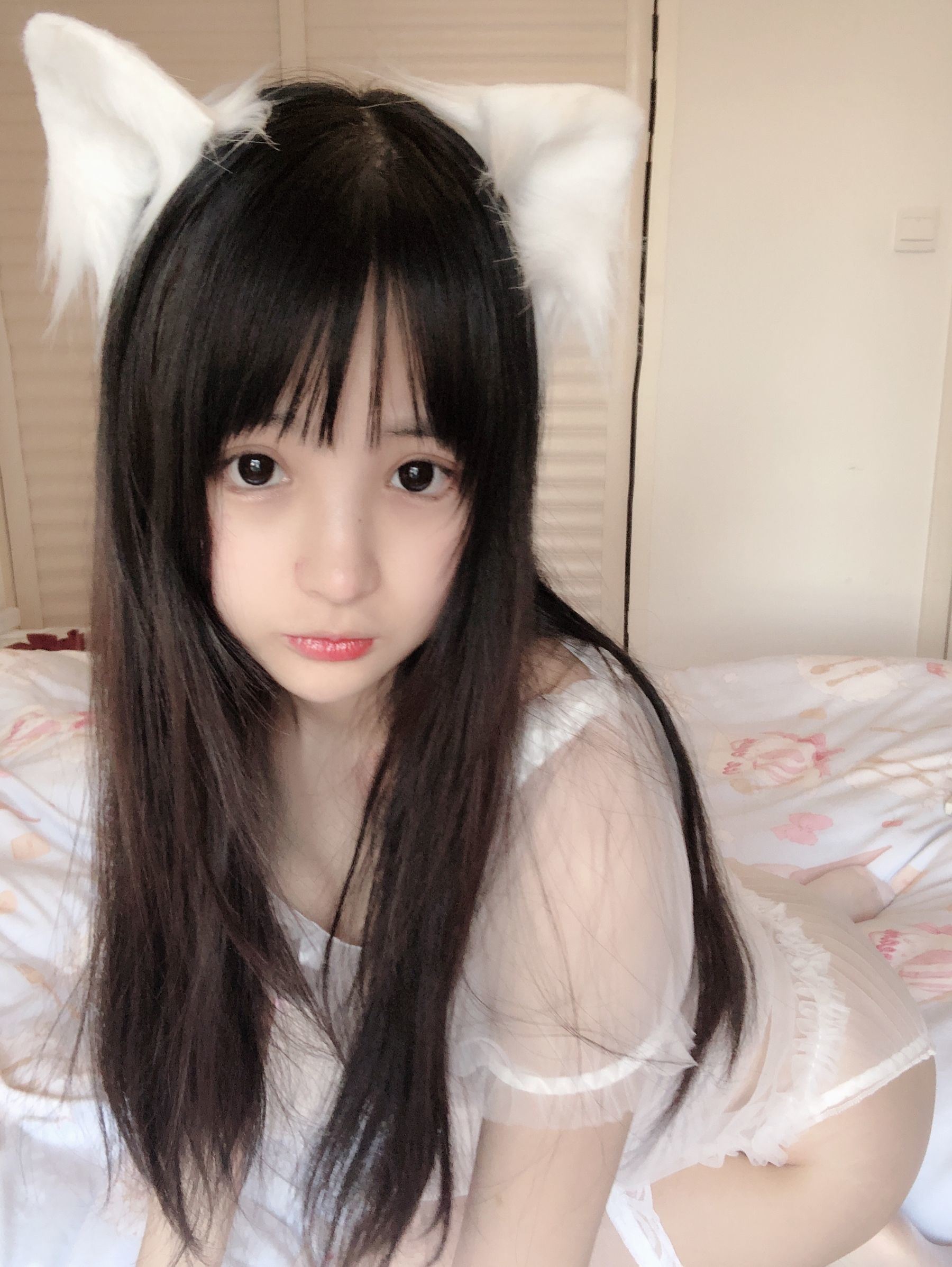 Cosplay] Sakurai Ningning - Mèo Trắng Nhỏ Ren Nội Y
