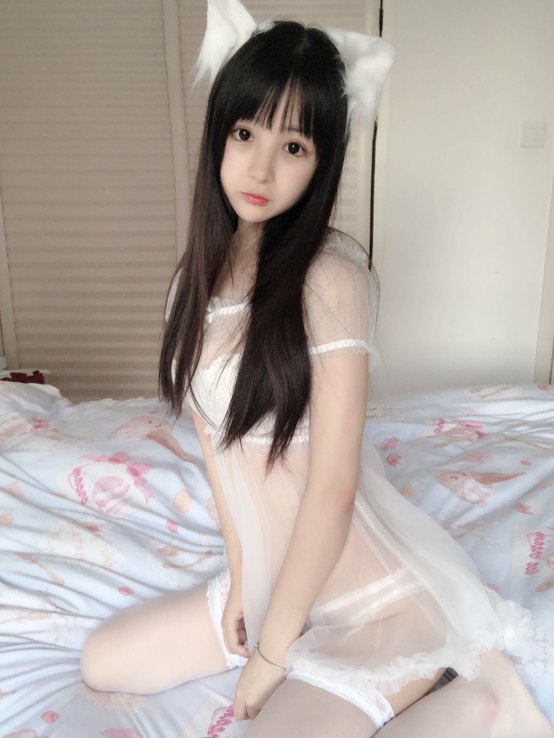 Cosplay] Sakurai Ningning - Mèo Trắng Nhỏ Ren Nội Y