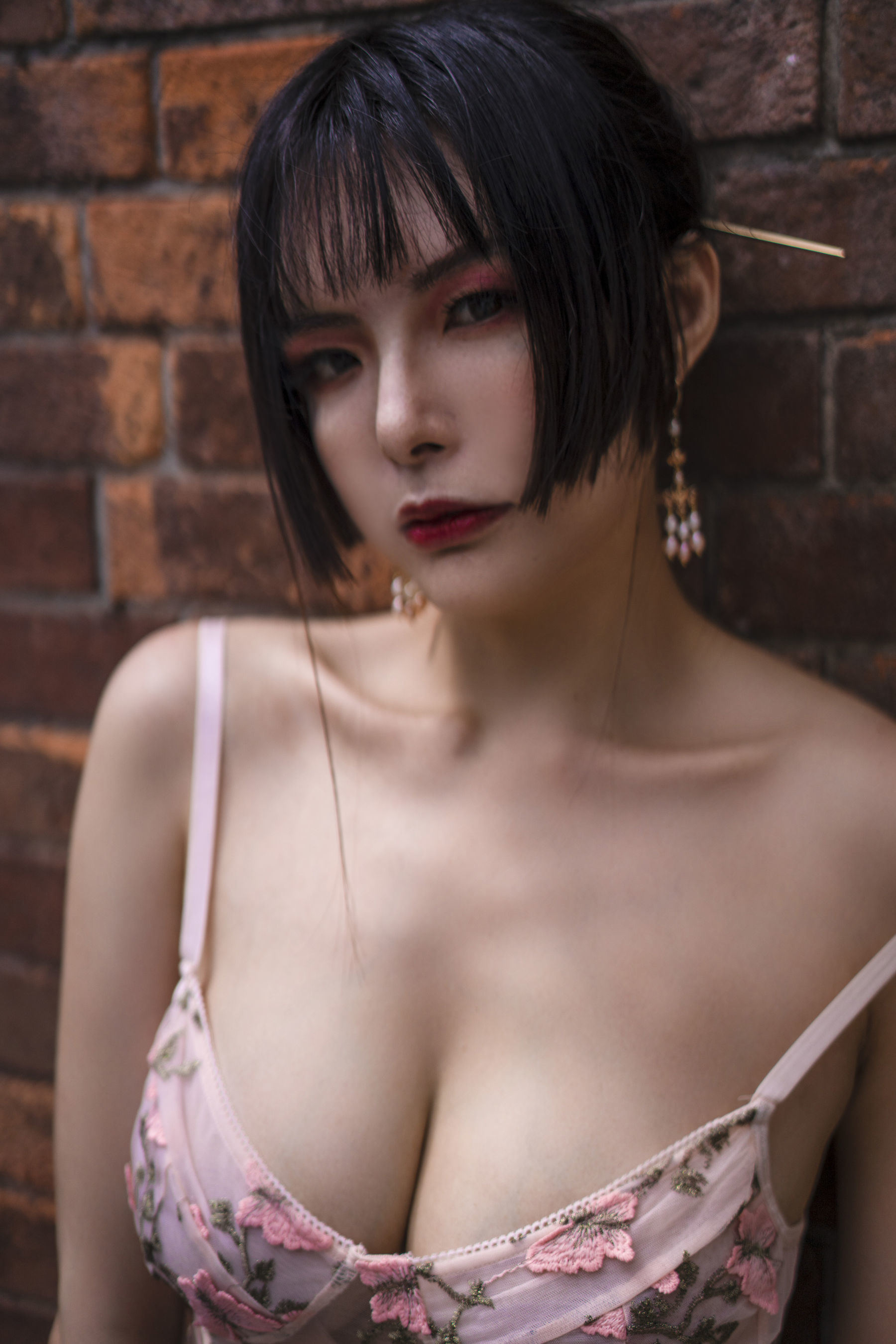 Cosplay] Thu và Corgi (Hạ Tiểu Thu Thu Thu) - Thiên Đài