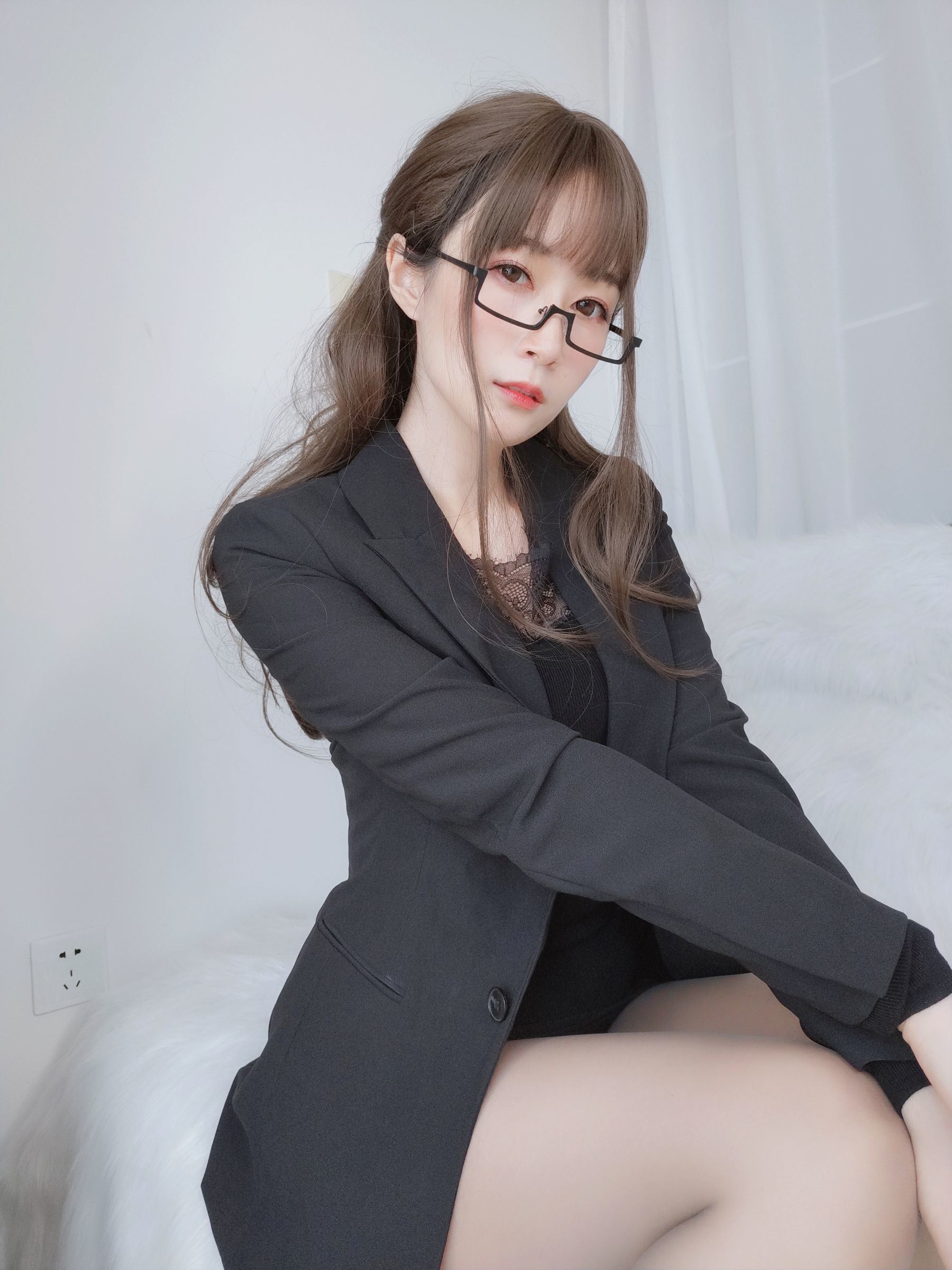 Cosplay] Coser小姐姐白銀 - 黑西服