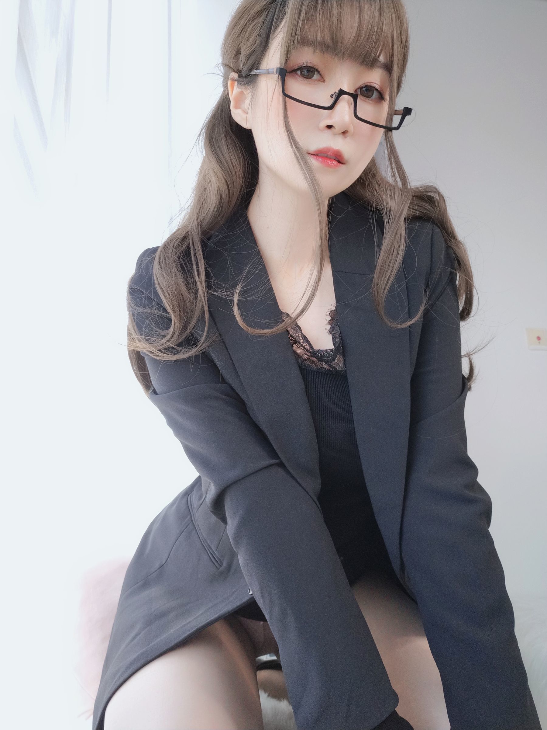 Cosplay] Coser小姐姐白銀 - 黑西服