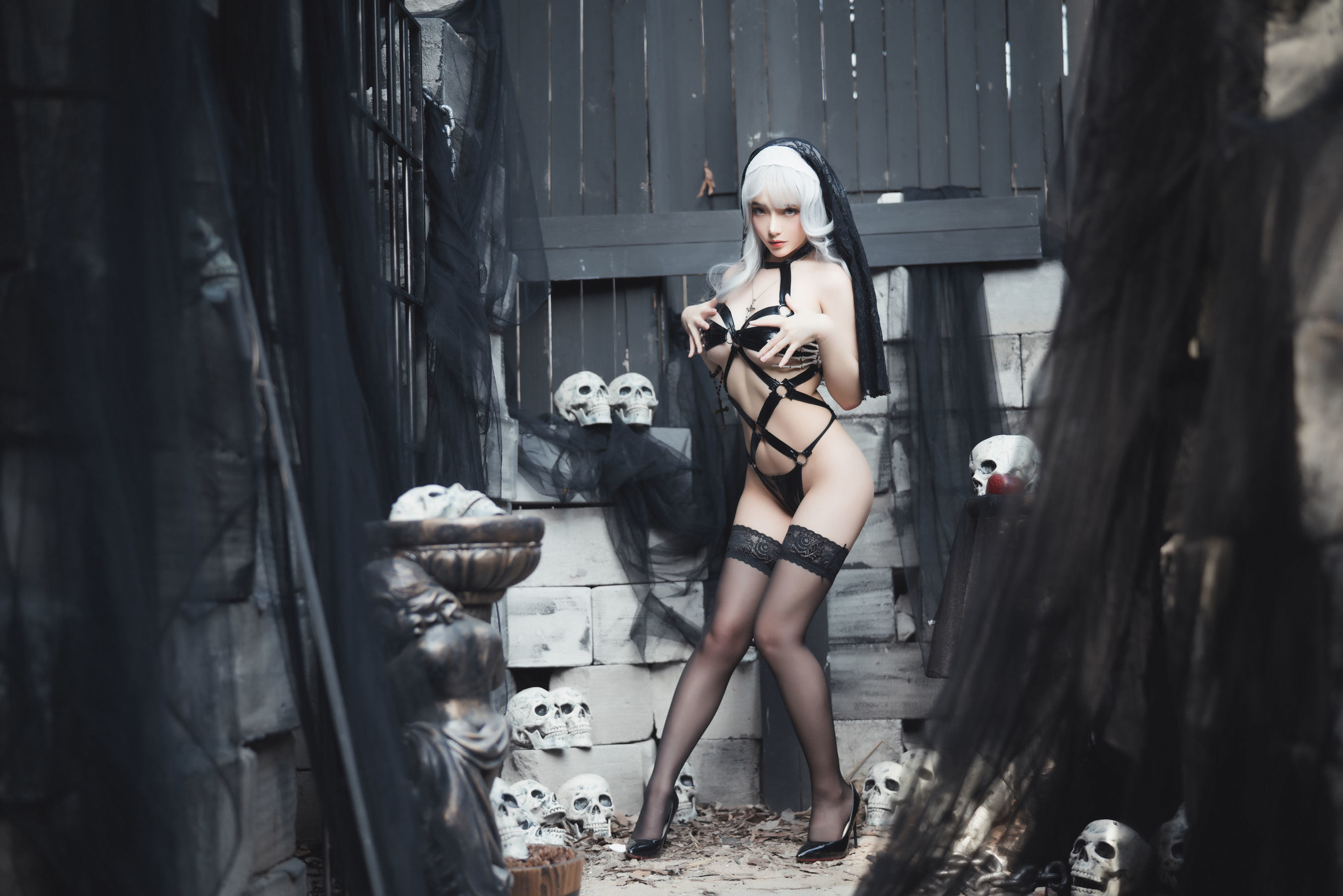 Cosplay] Blogger Anime Văn Muội - Nữ tu Hắc ám