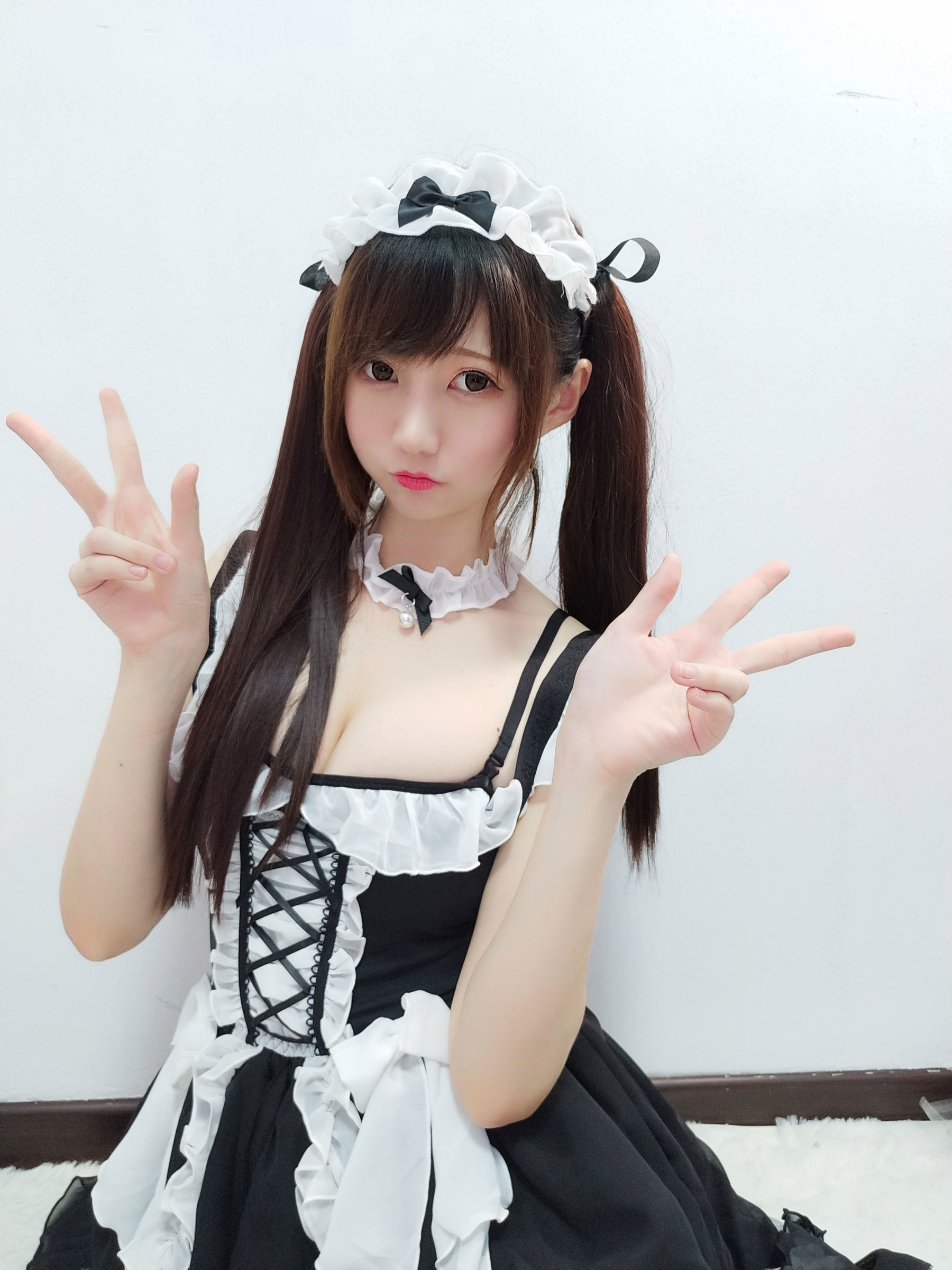 Cosplay] 娜吉莎魔物喵 - 女仆小姐