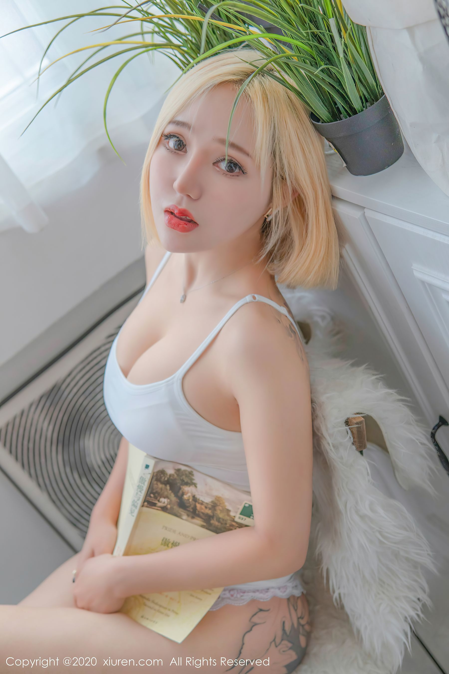 XIUREN No.2842 Wen Jing Er Blonde Tattoo Set