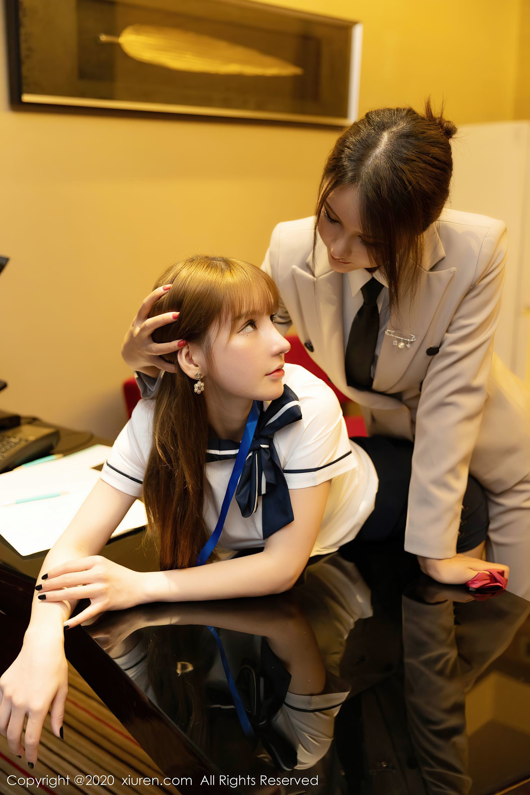 秀人XIUREN] No.2857 周于希Sandy& Emily顧奈奈