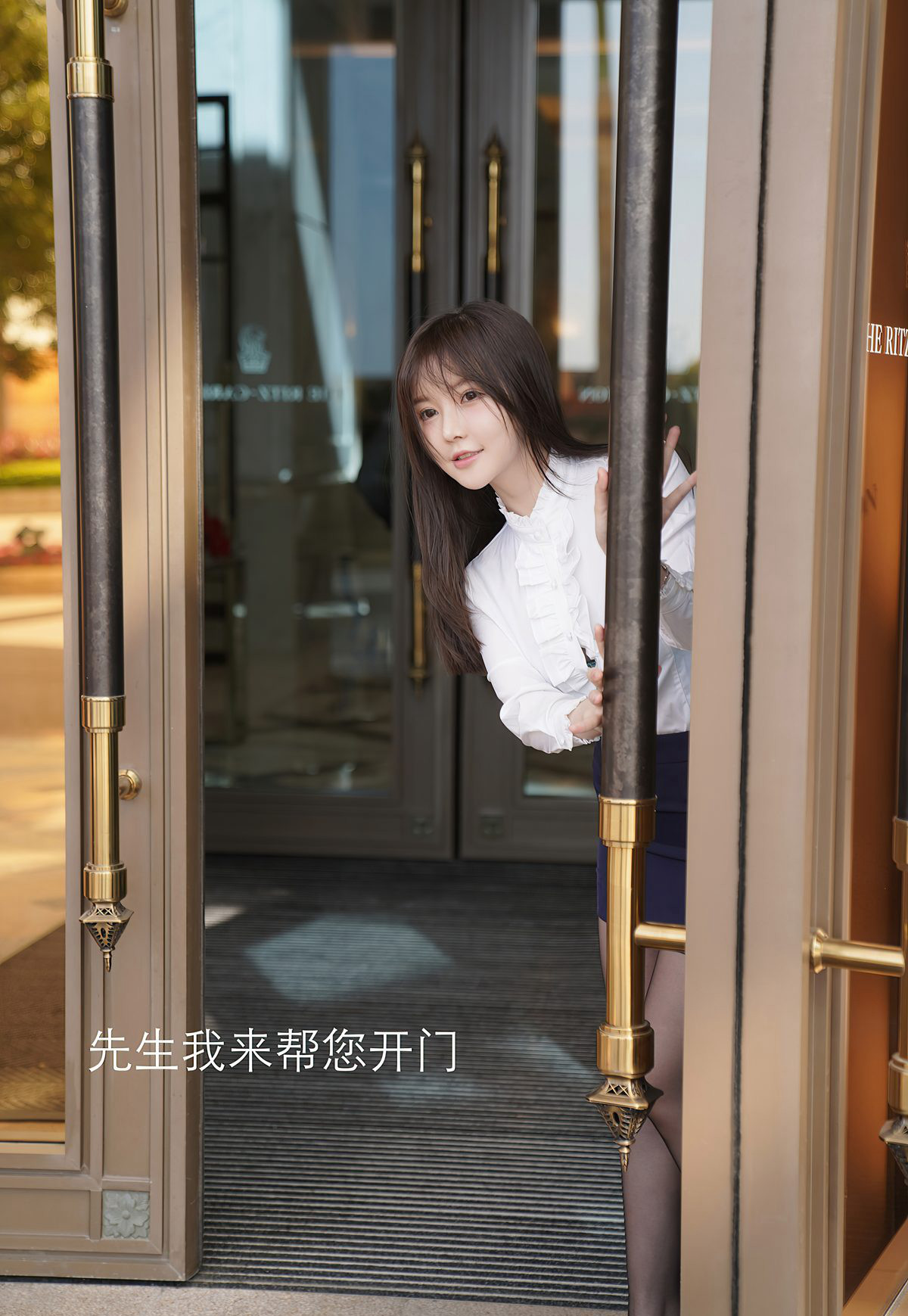 糯美子劇情系列性感白領秘書黑絲高跟裸胸美女2021