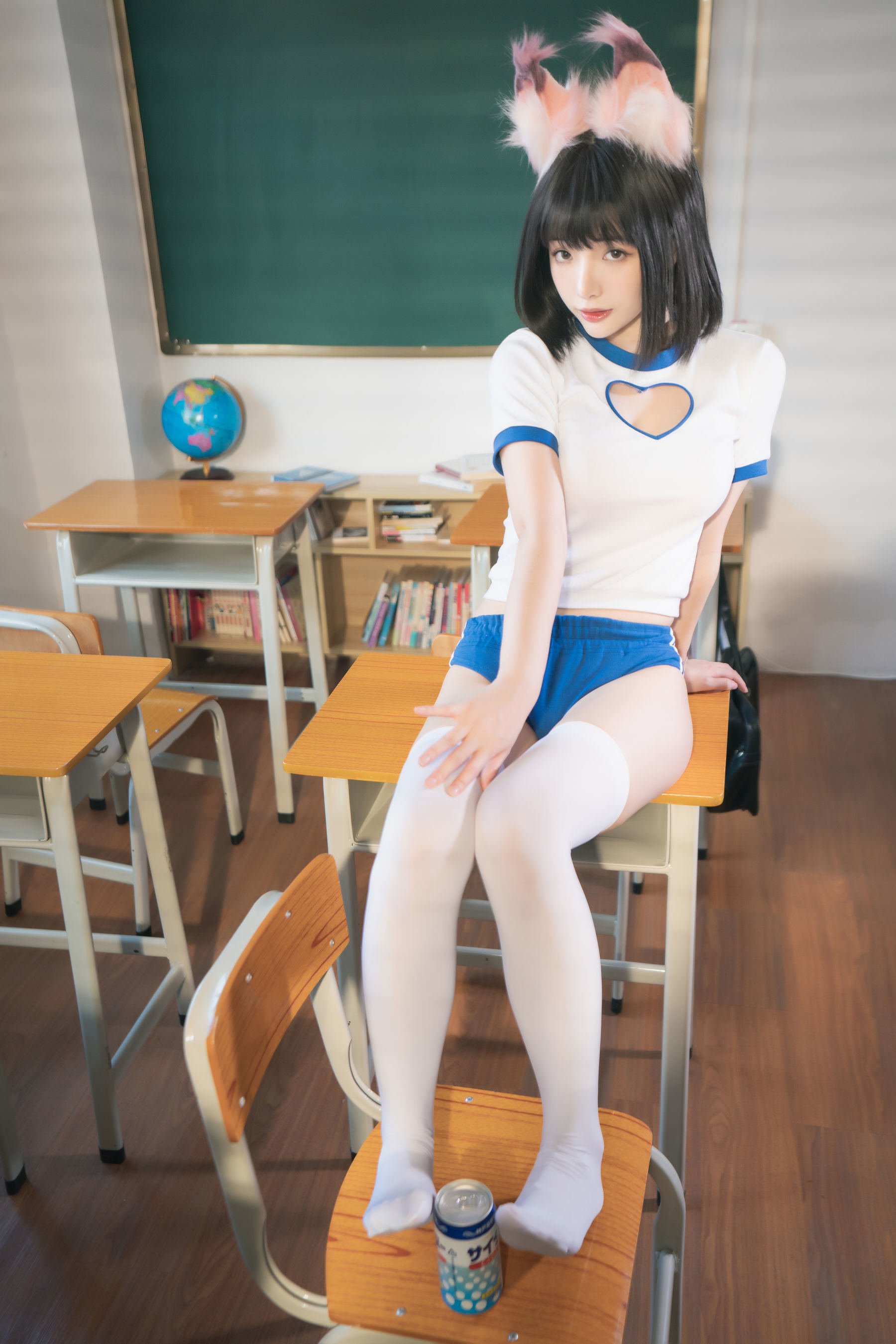 COS Phúc lợi] Blogger Anime Vân Mị - Mèo mặc đồ thể thao