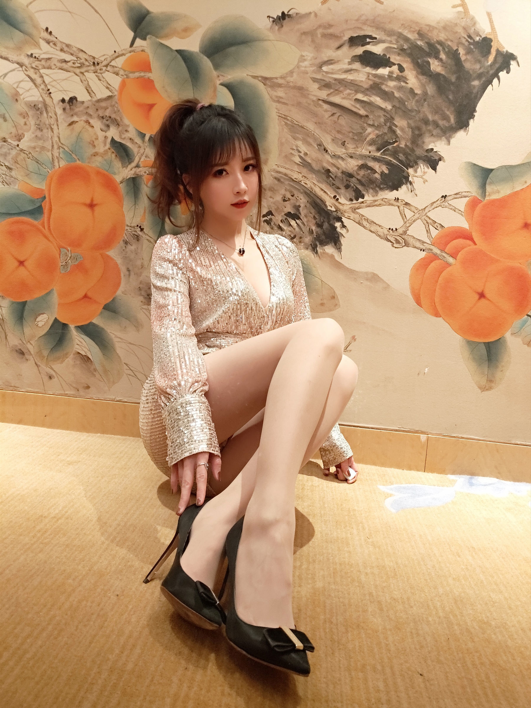 COS Benefits] Douyu Streamer Little Witch Luna - Sequin Skirt and Stockings
