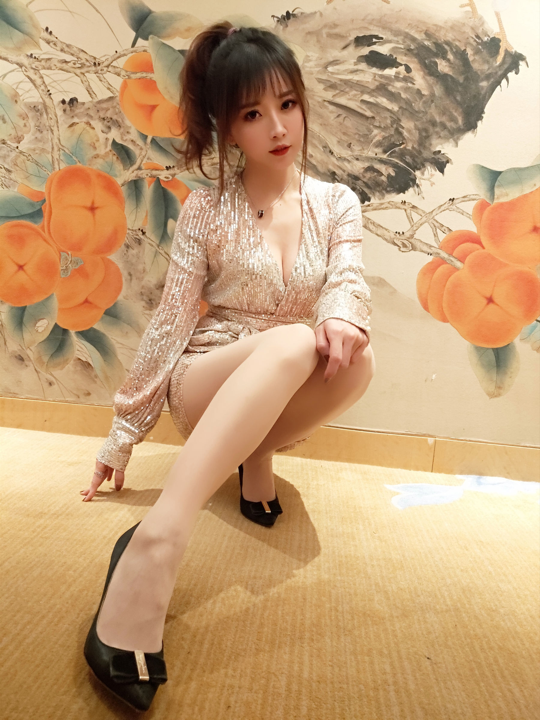 COS Benefits] Douyu Streamer Little Witch Luna - Sequin Skirt and Stockings