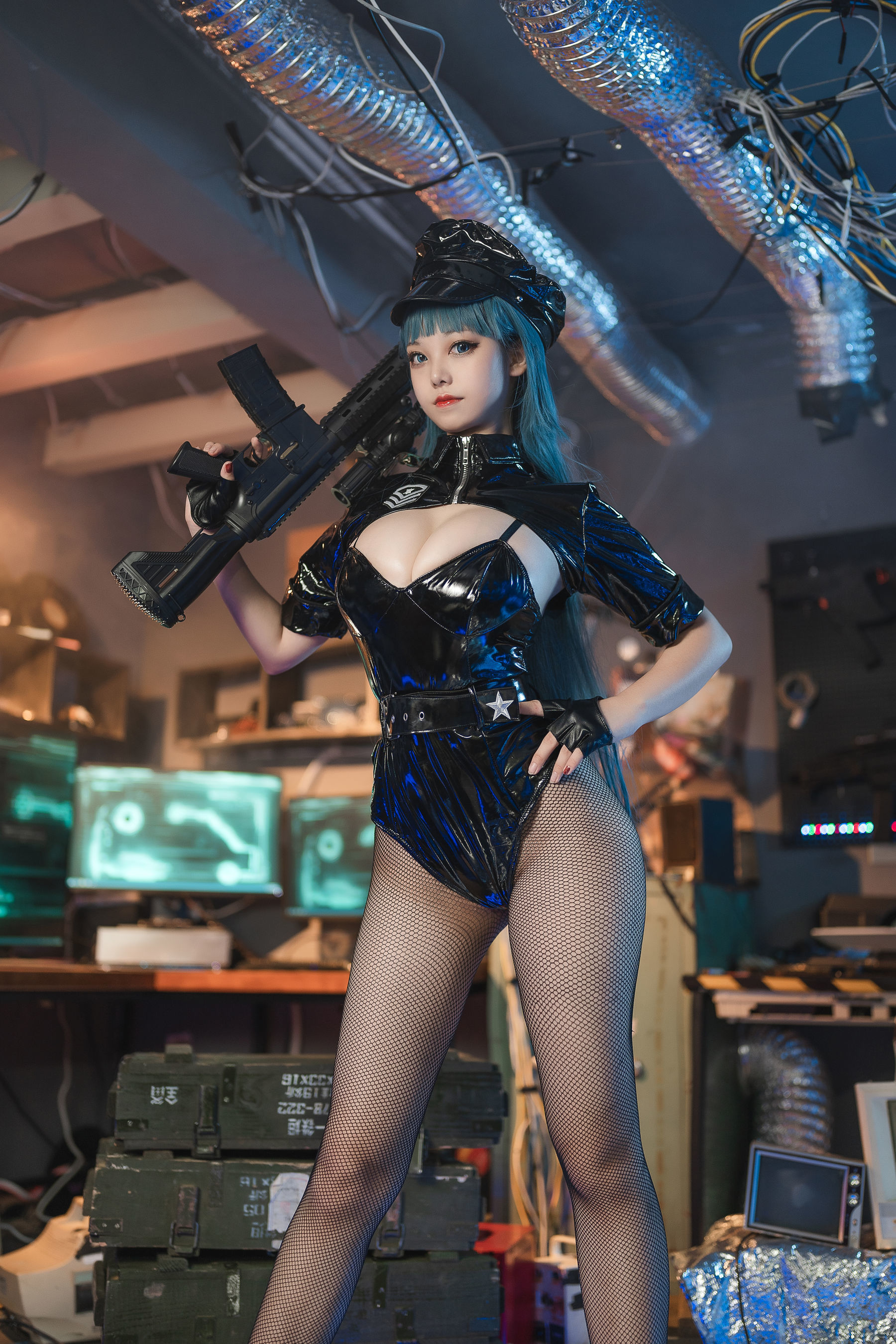 Cosplay Welfare] Moe-style Miss Honey Cat Qiu - Policewoman 2