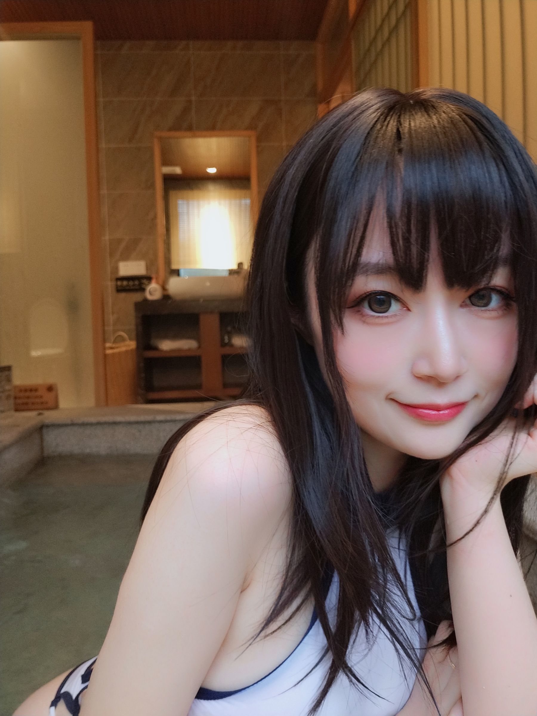 COS Welfare] Cosplayer Miss Silver - Women's Bathhouse (Part 1)