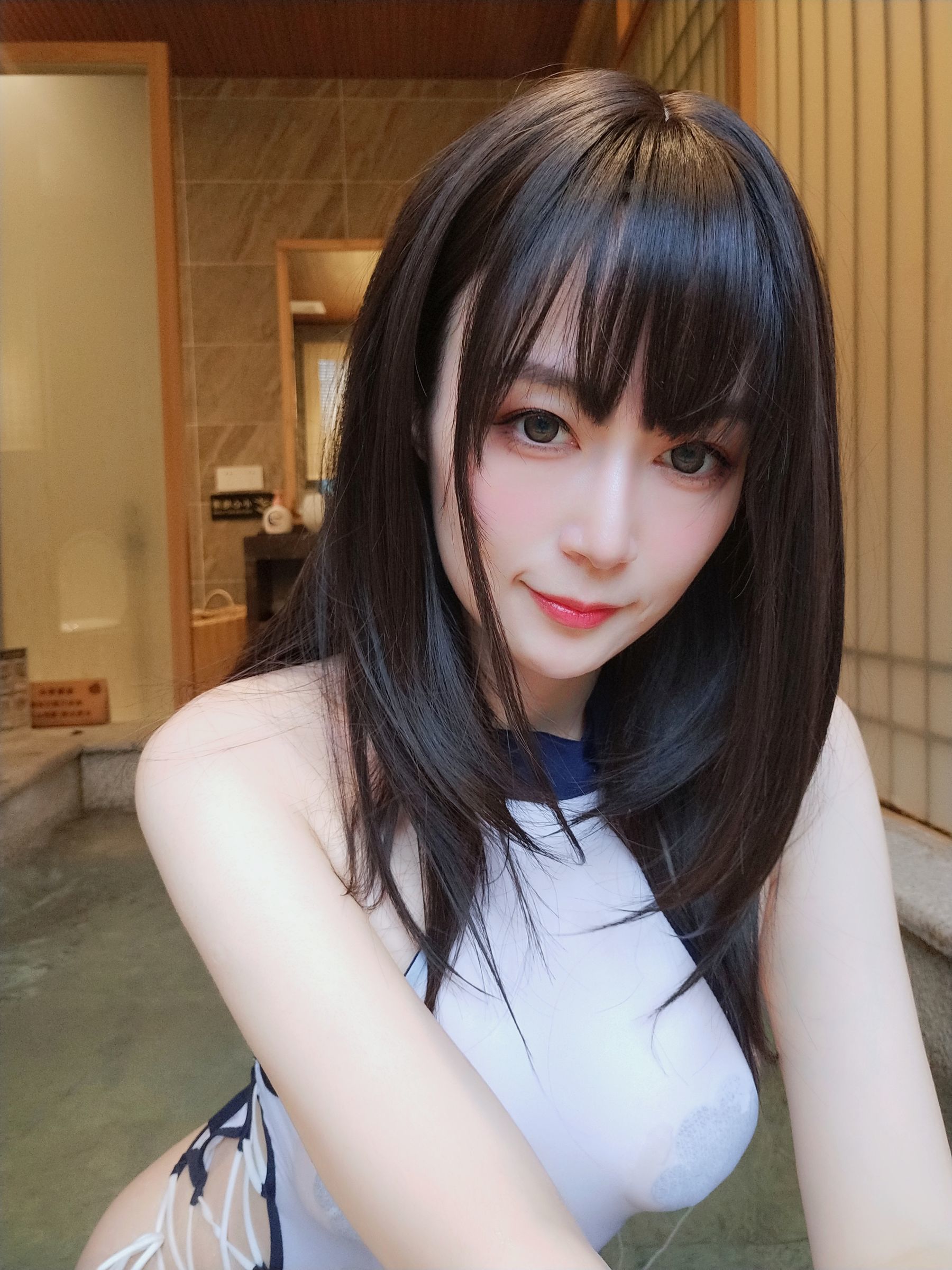 COS Welfare] Cosplayer Miss Silver - Women's Bathhouse (Part 1)