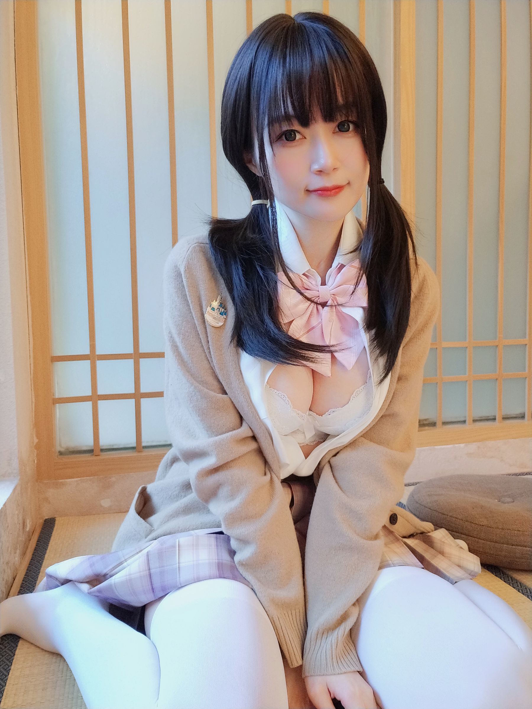COS Welfare] Coser Miss Silver - Women's Bathhouse (Part 2)