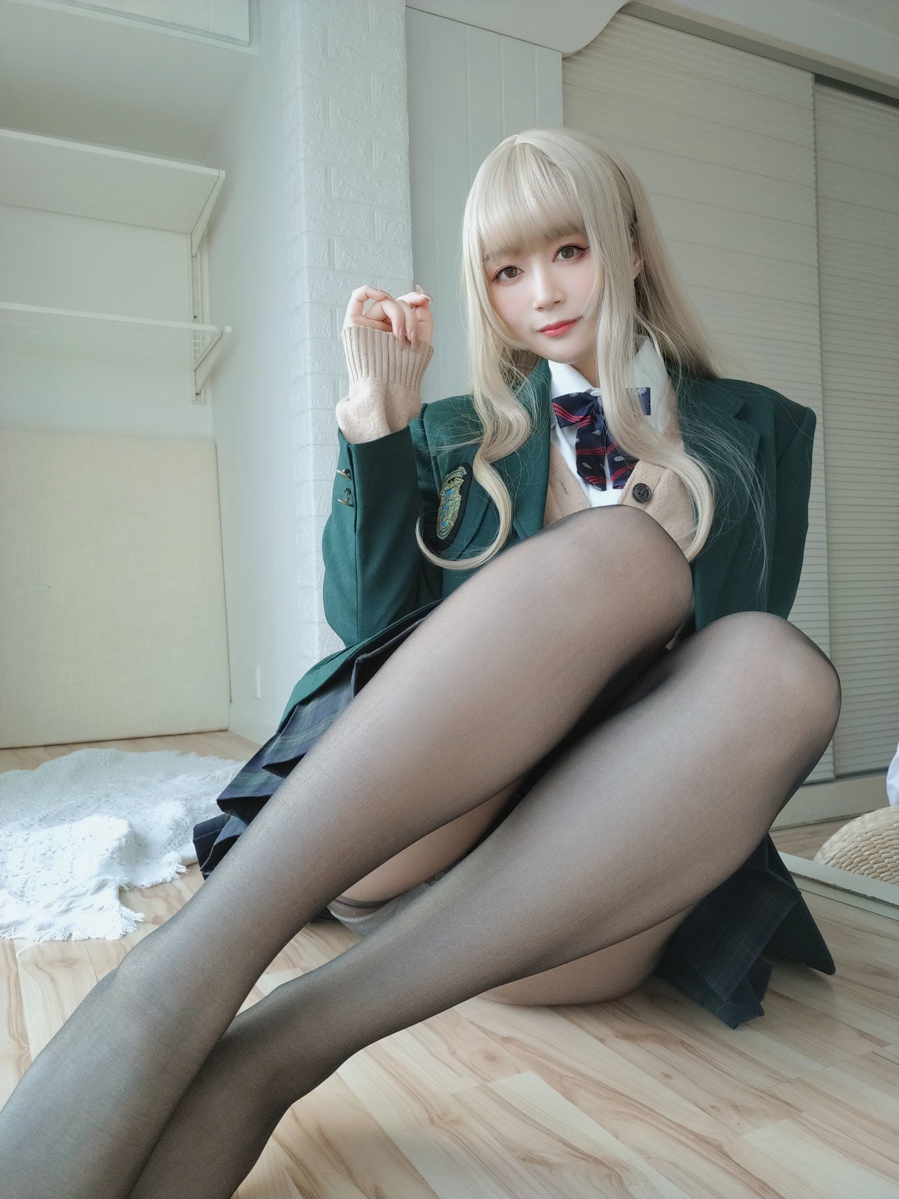 COS Welfare] Coser Miss Silver - Gray Space