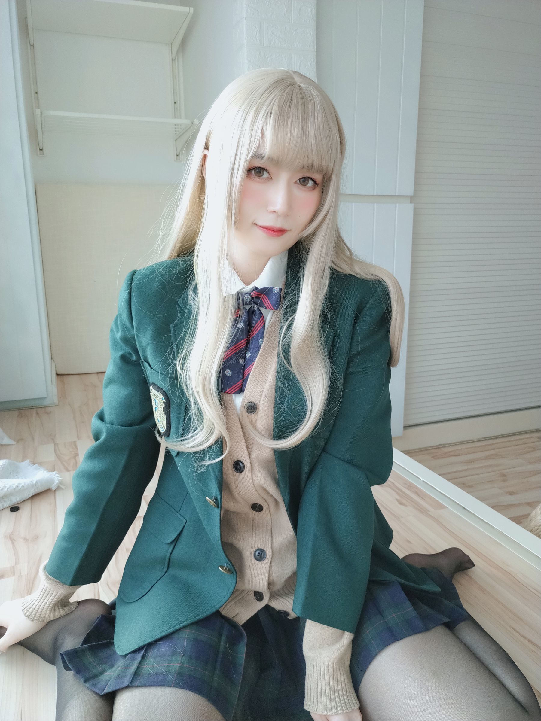 COS Welfare] Coser Miss Silver - Gray Space