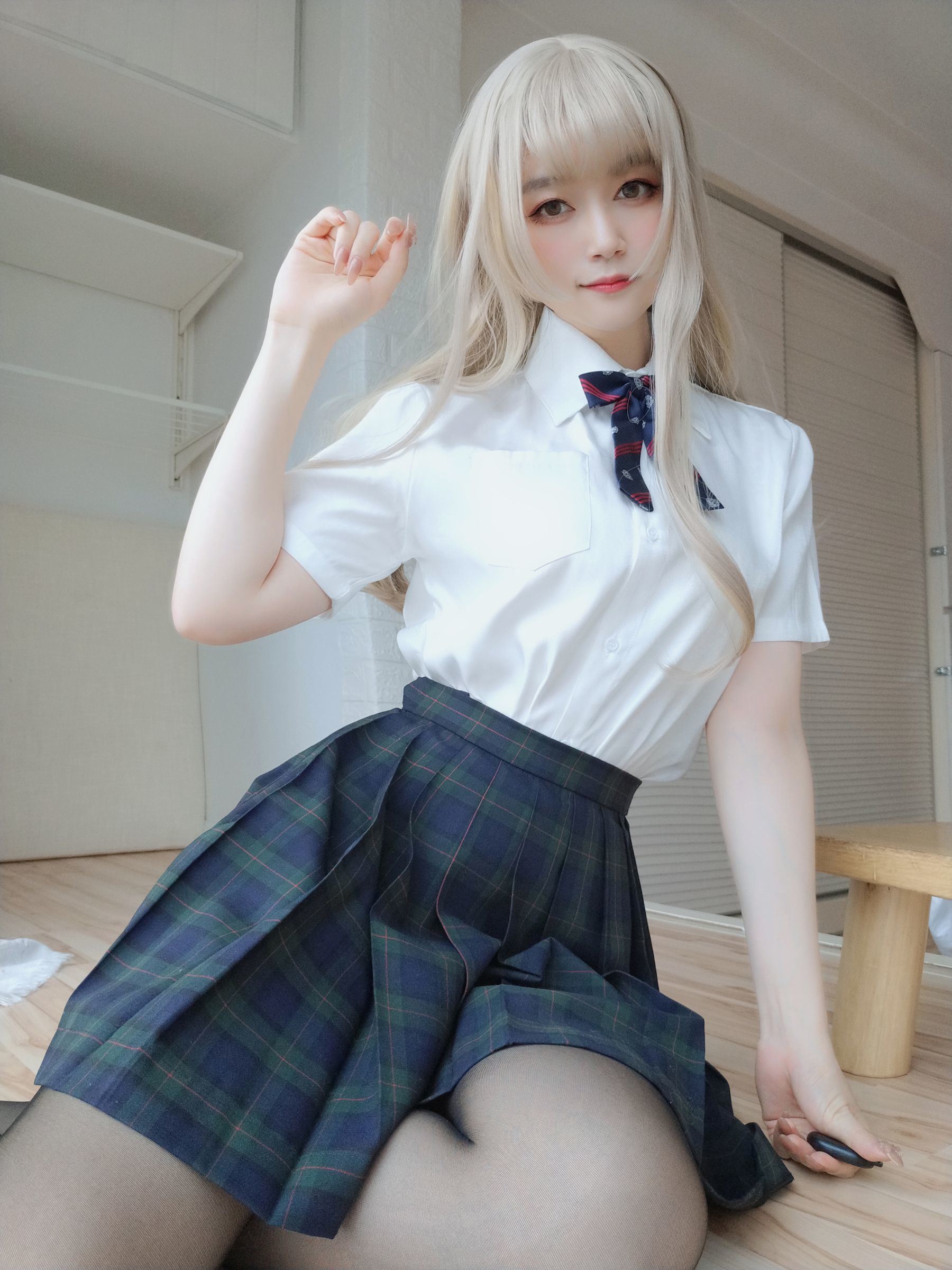 COS Welfare] Coser Miss Silver - Gray Space