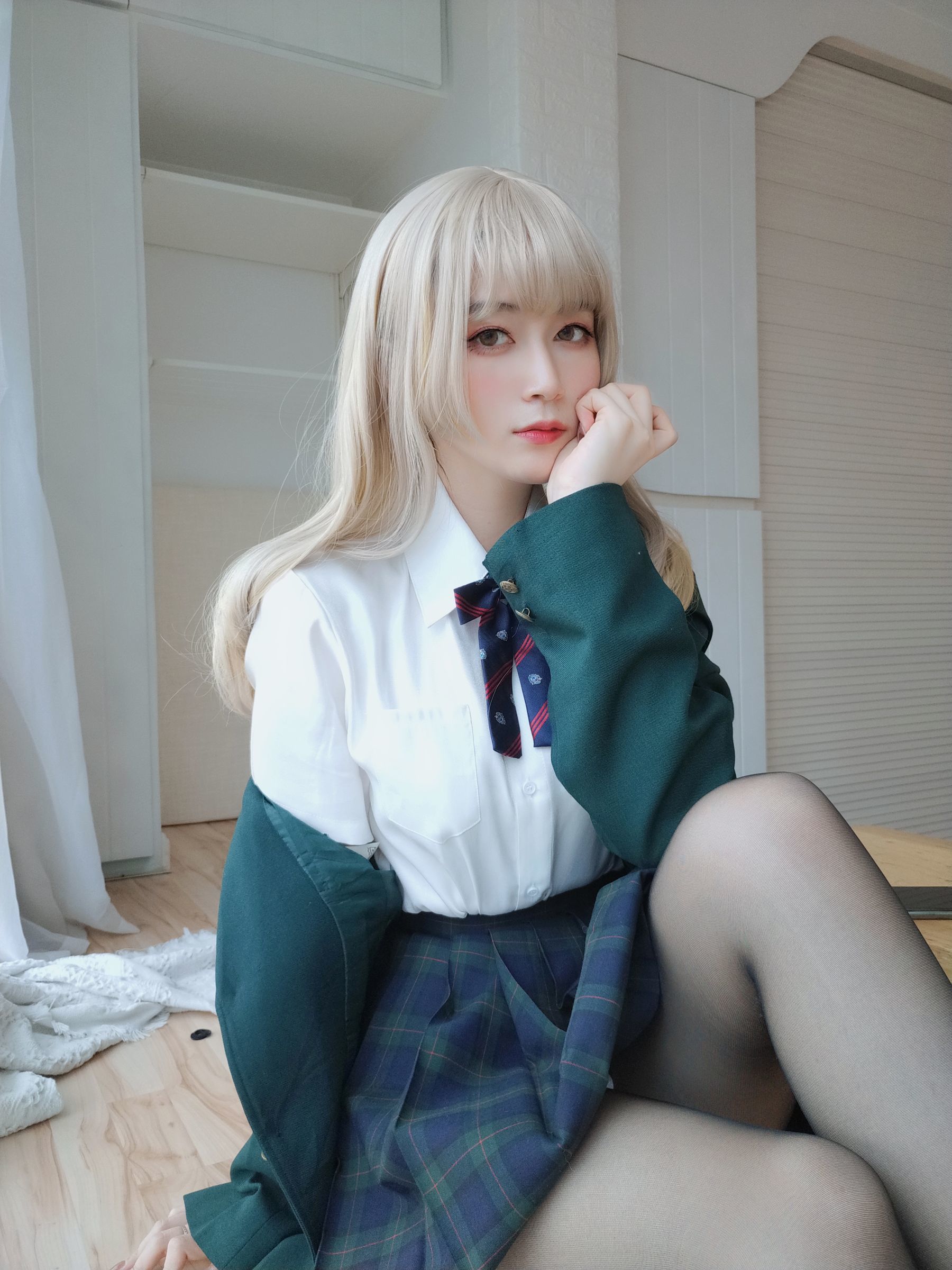 COS Welfare] Coser Miss Silver - Gray Space