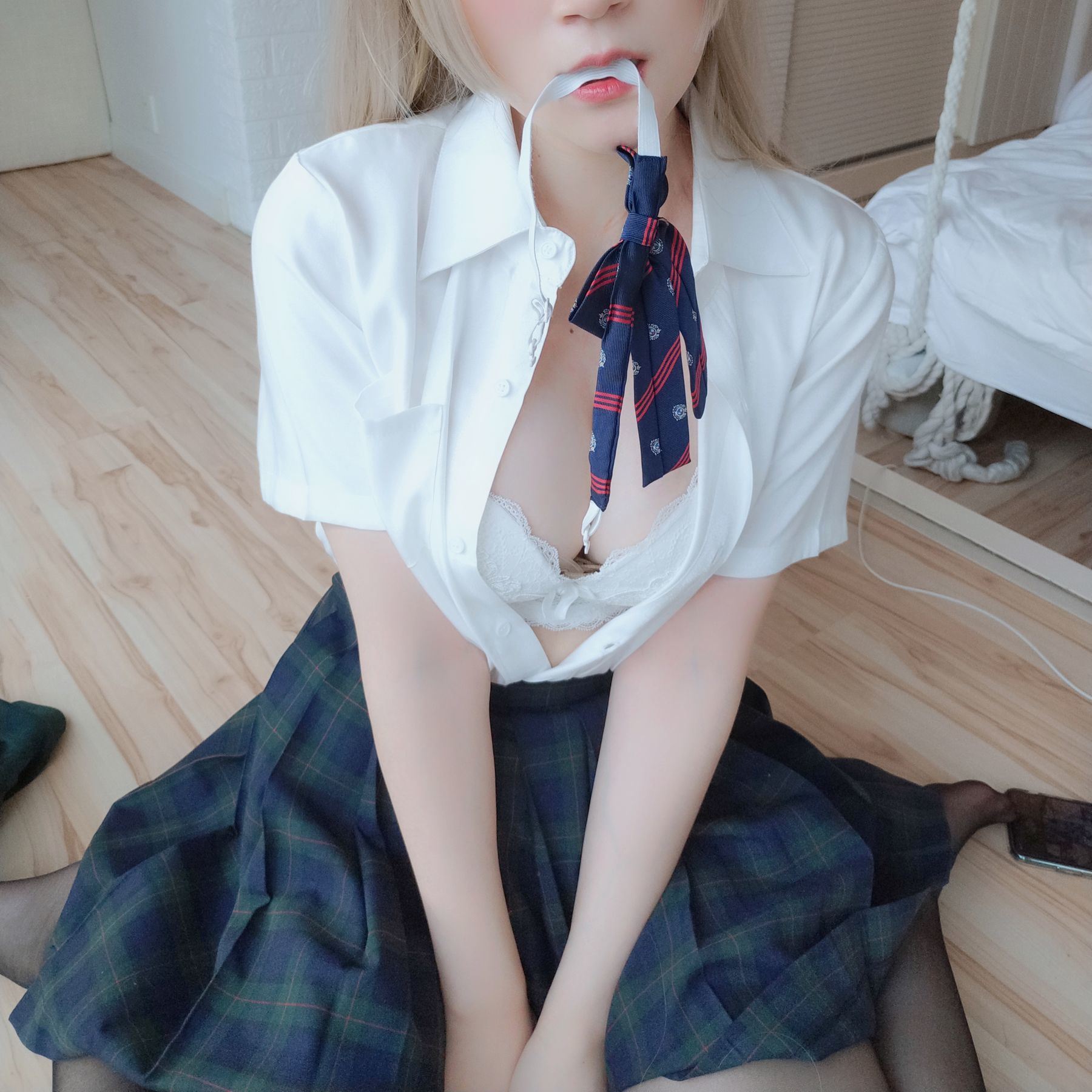COS Welfare] Coser Miss Silver - Gray Space