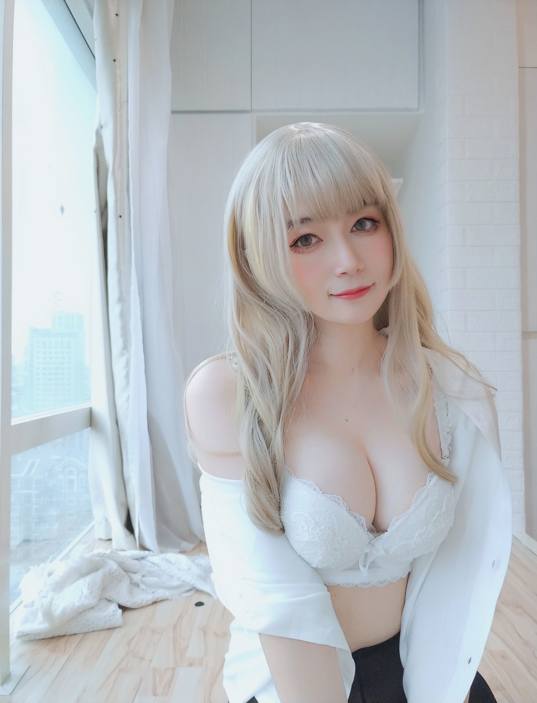 COS Phúc lợi] Coser tiểu thư Bạc - Không gian xám