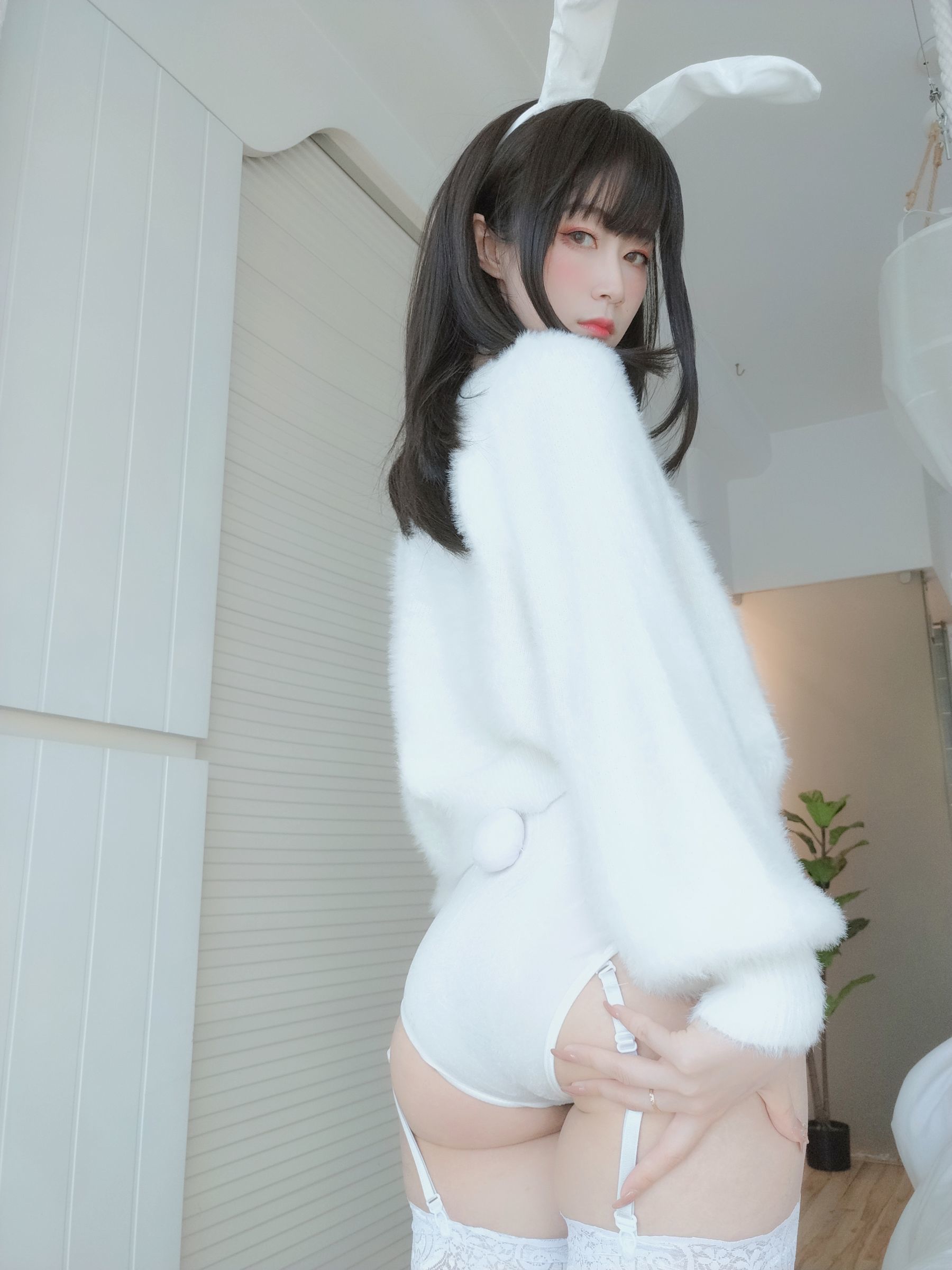 コスプレ福利] Coserさん白銀 - 白糸の兎