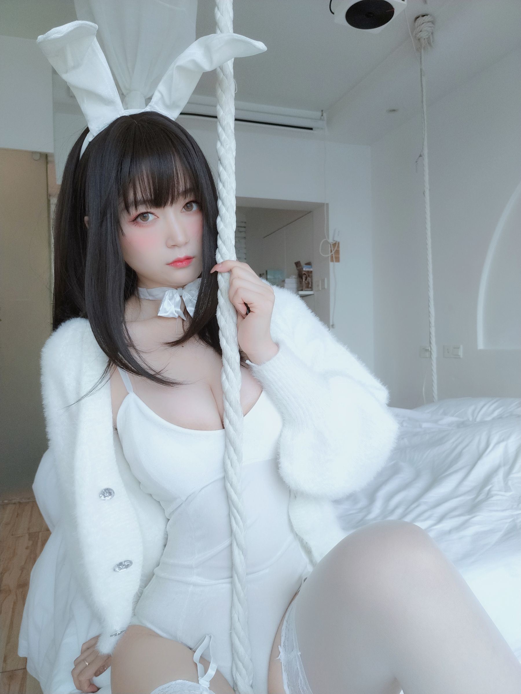 コスプレ福利] Coserさん白銀 - 白糸の兎