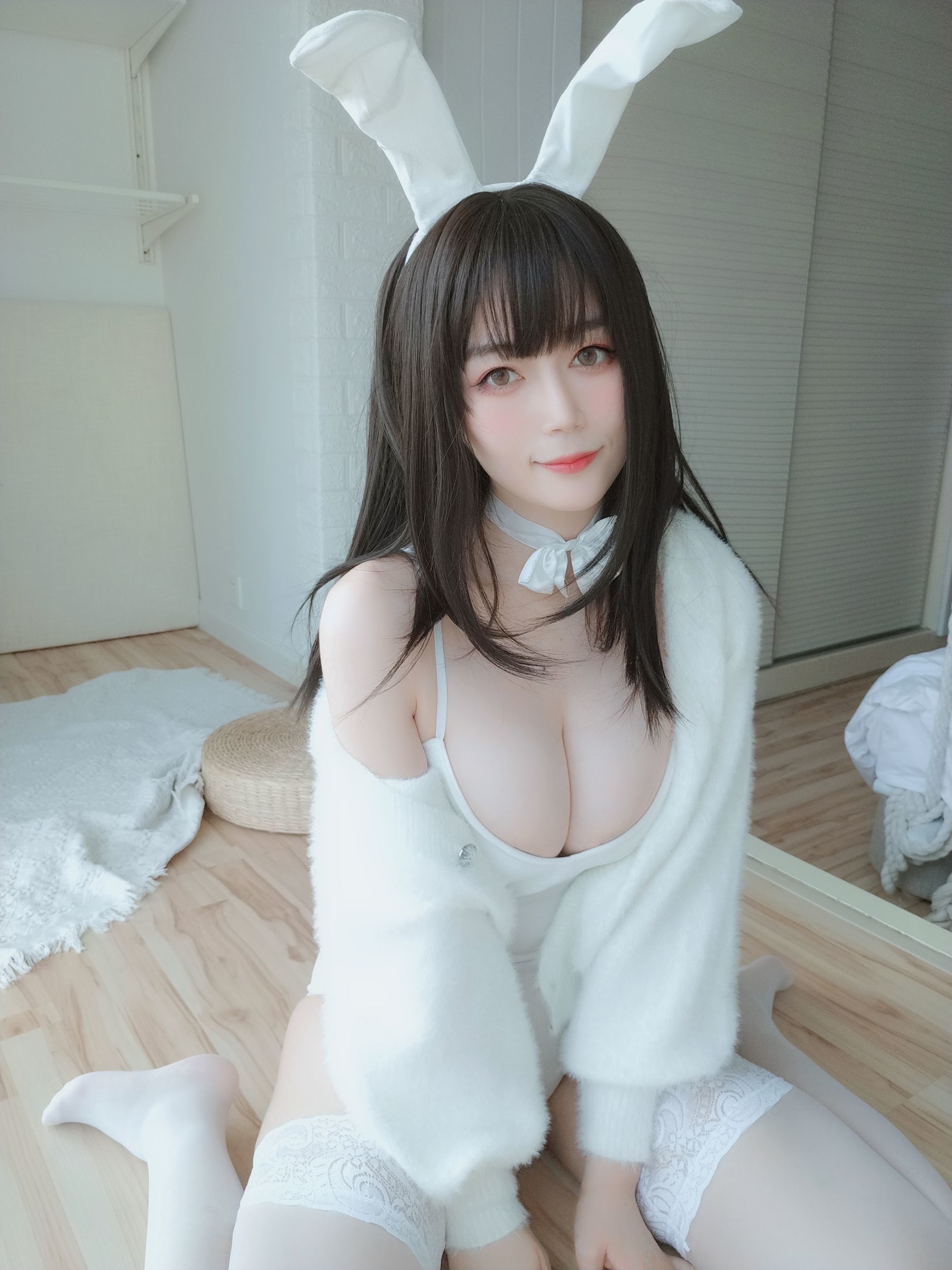 コスプレ福利] Coserさん白銀 - 白糸の兎