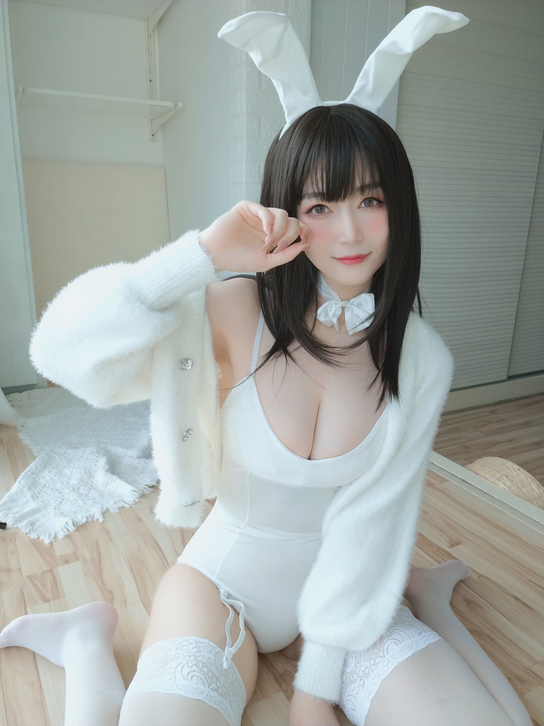 コスプレ福利] Coserさん白銀 - 白糸の兎
