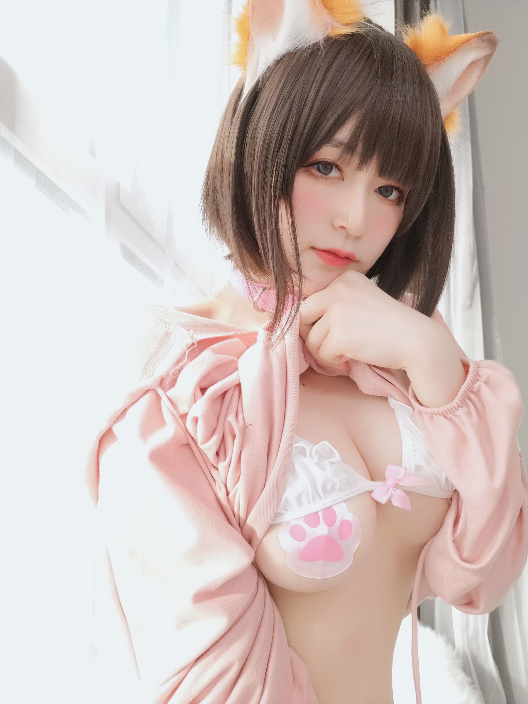 コスプレ福利] コスプレイヤーお姉さん白銀 - ピンク狐