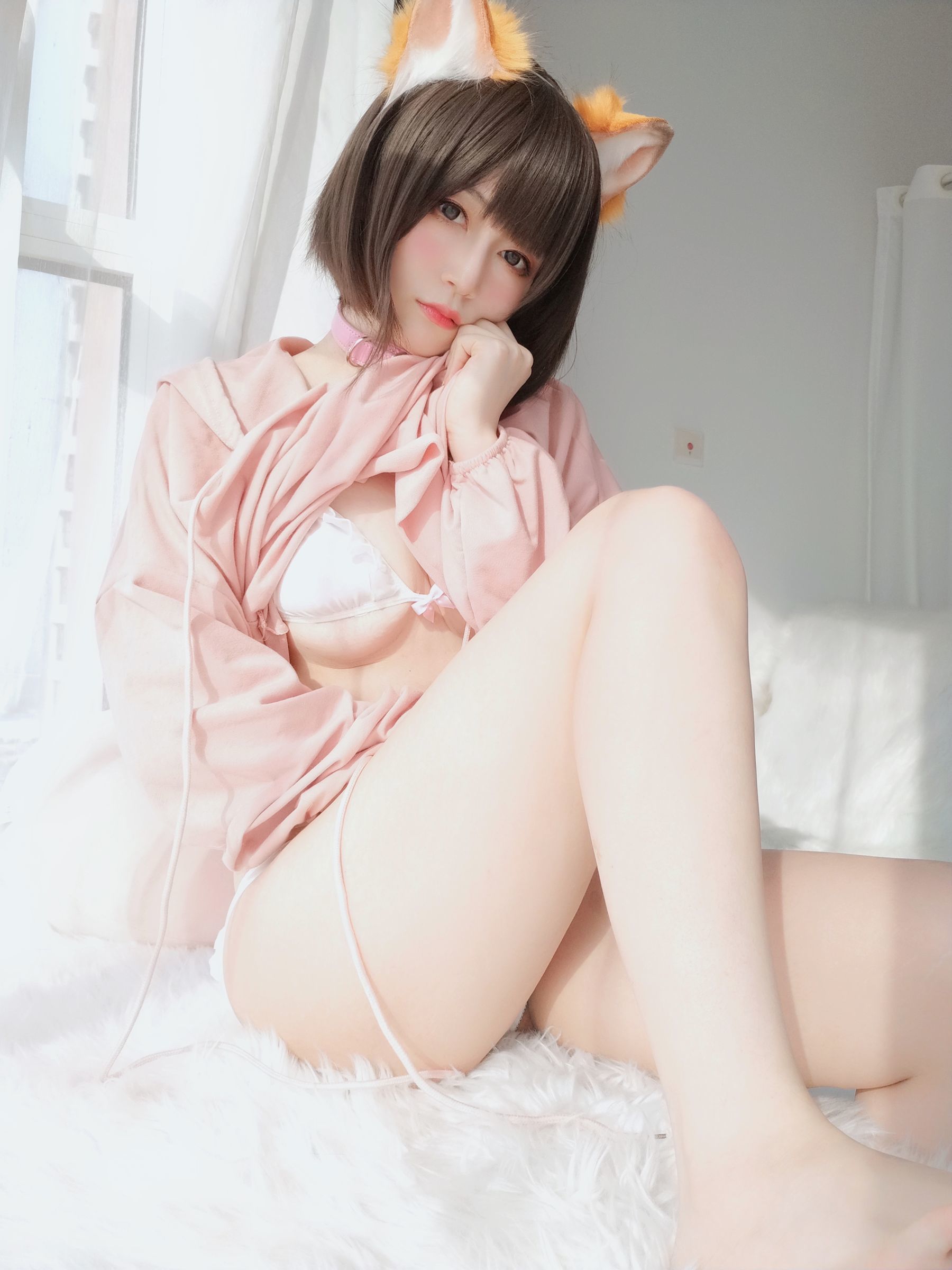 コスプレ福利] コスプレイヤーお姉さん白銀 - ピンク狐