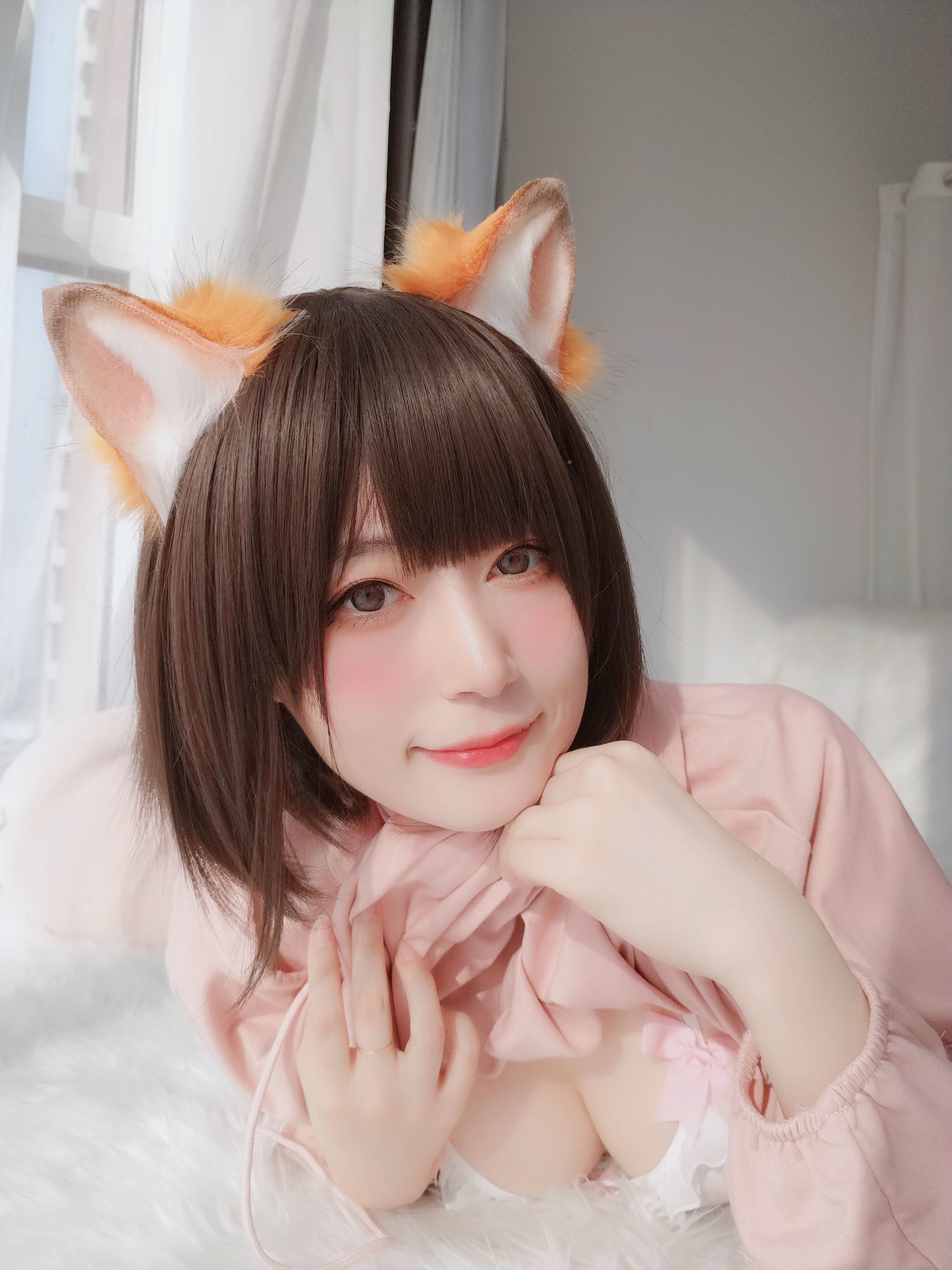 コスプレ福利] コスプレイヤーお姉さん白銀 - ピンク狐
