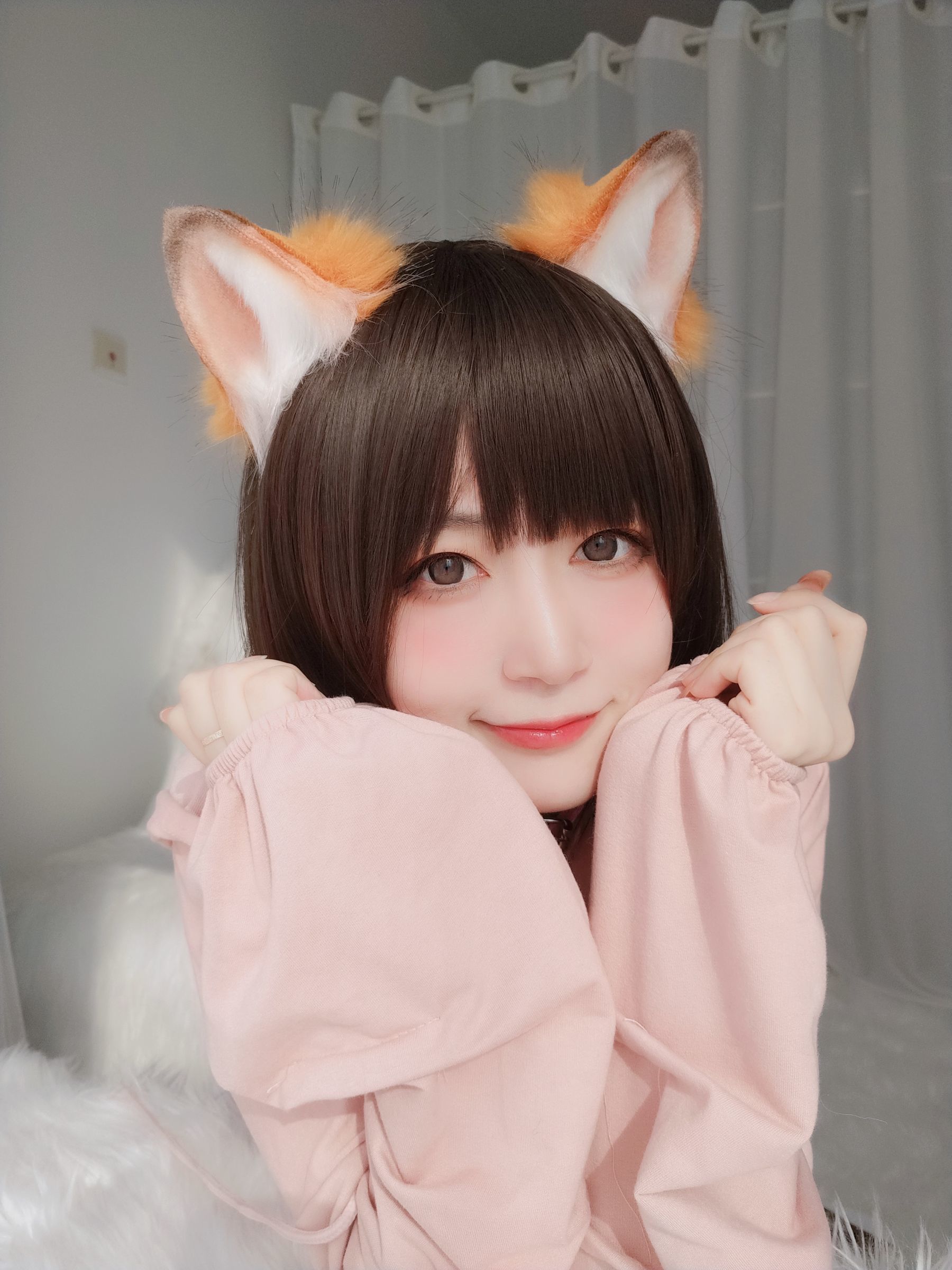 コスプレ福利] コスプレイヤーお姉さん白銀 - ピンク狐