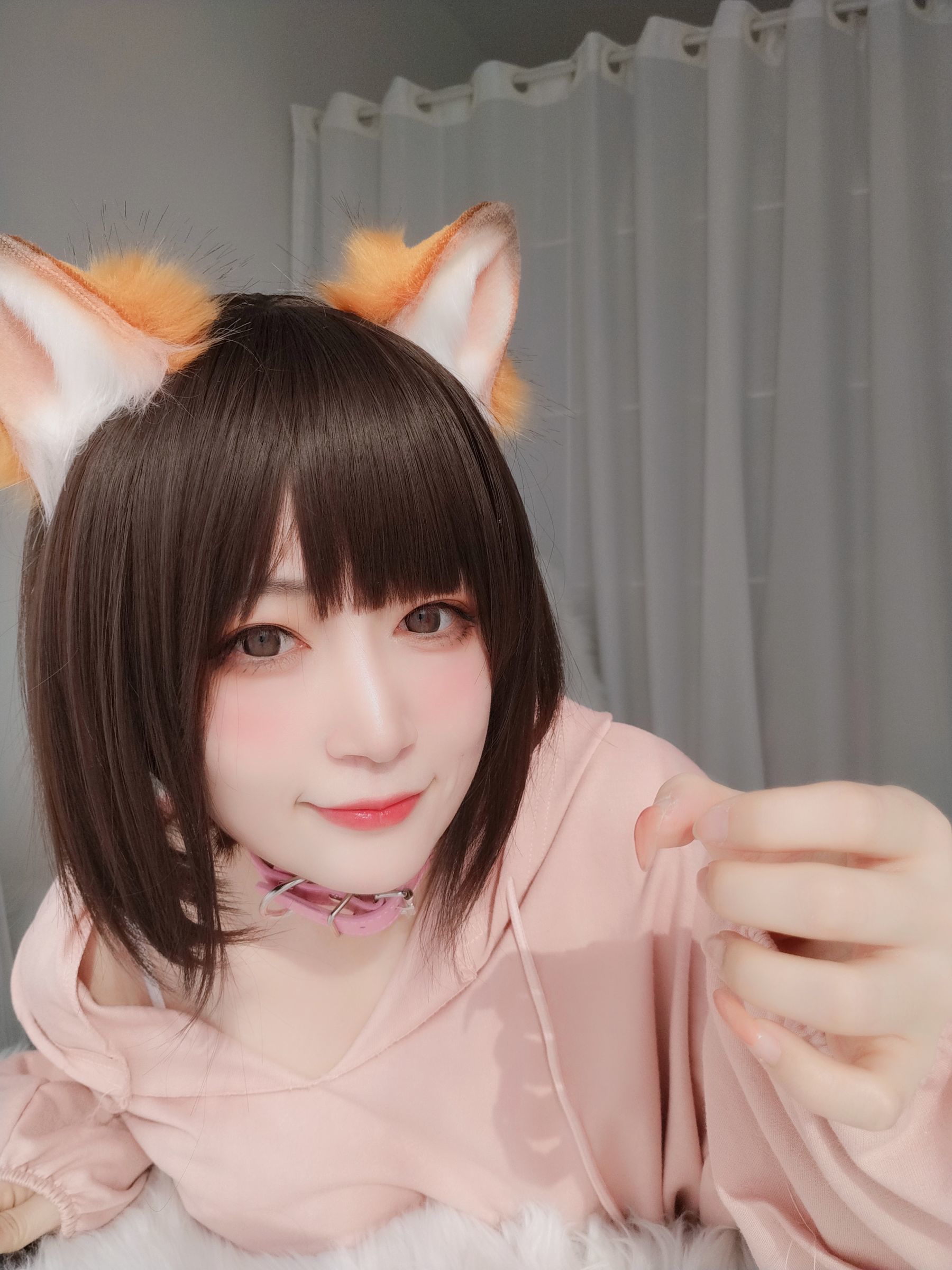 コスプレ福利] コスプレイヤーお姉さん白銀 - ピンク狐