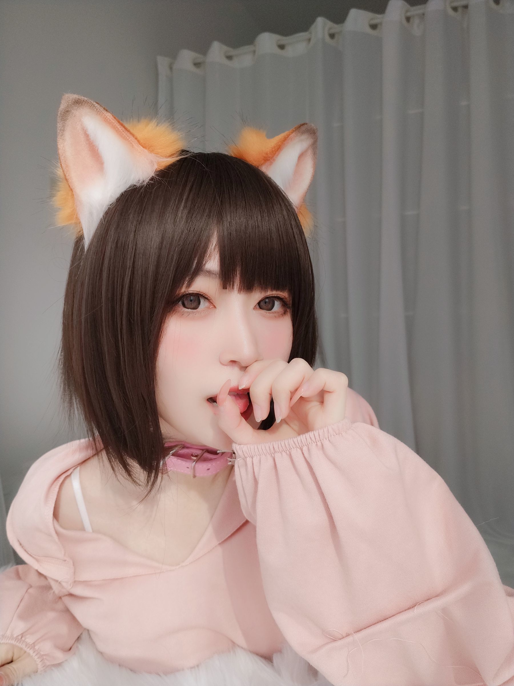コスプレ福利] コスプレイヤーお姉さん白銀 - ピンク狐