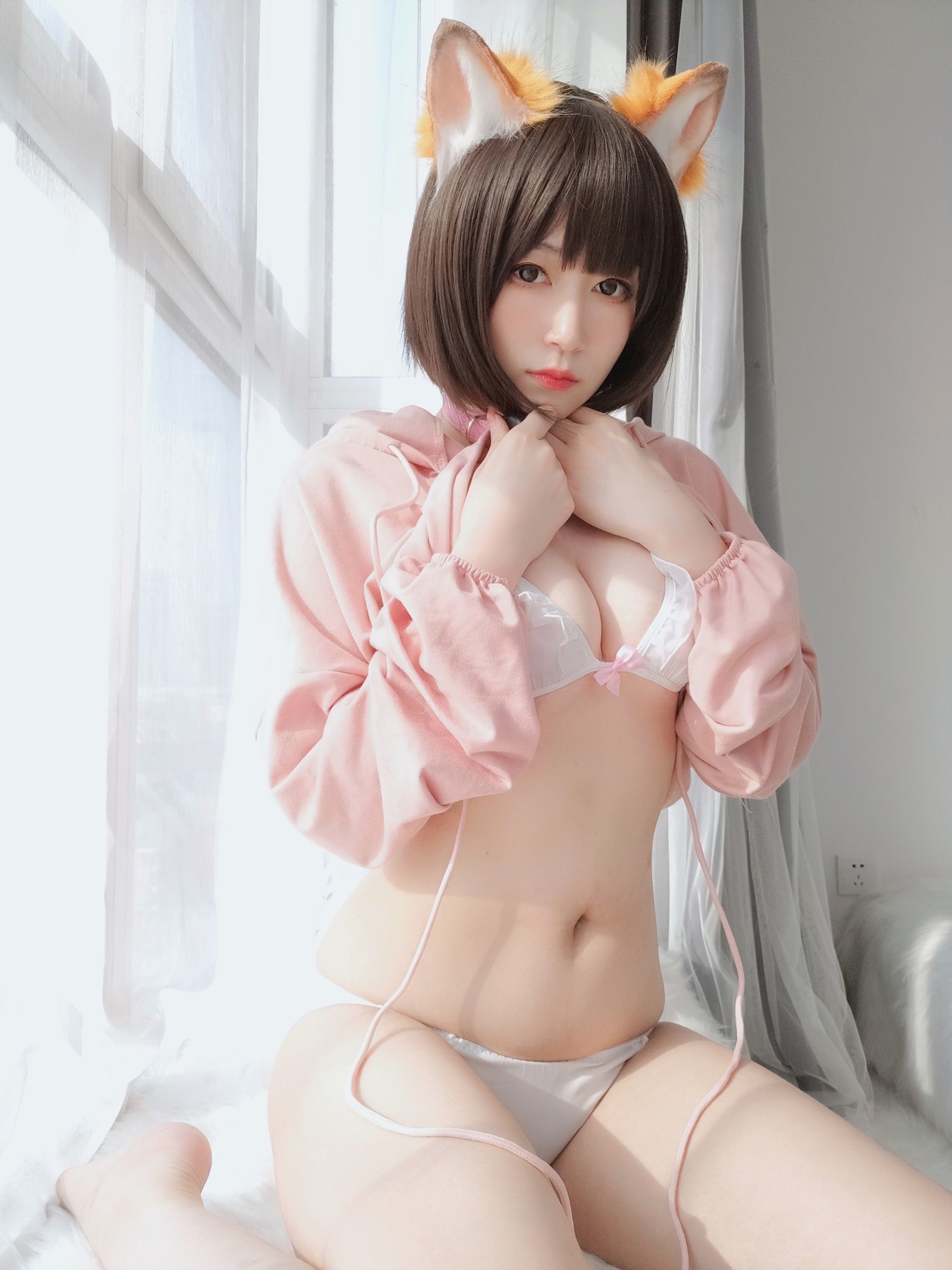 コスプレ福利] コスプレイヤーお姉さん白銀 - ピンク狐