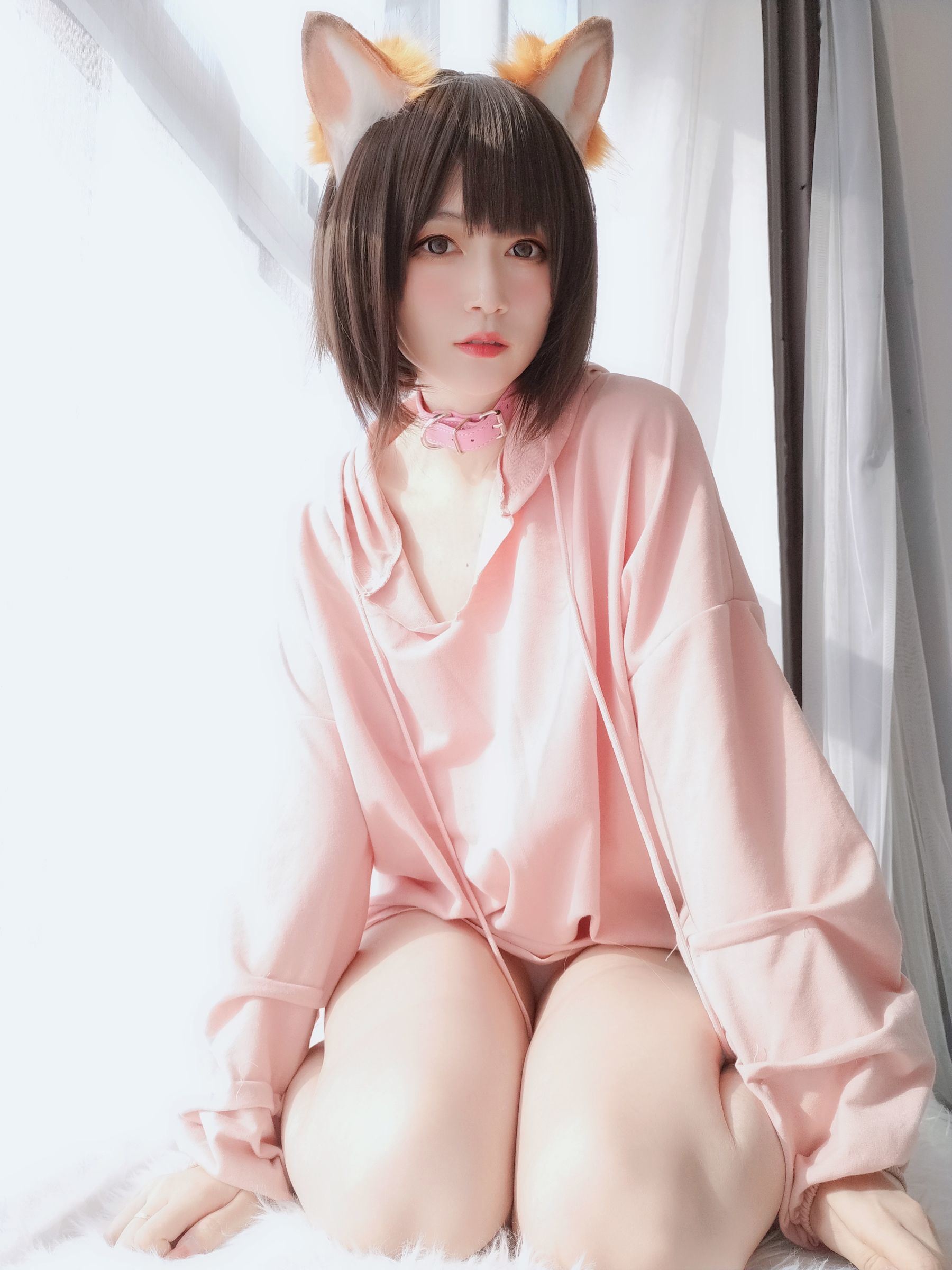 コスプレ福利] コスプレイヤーお姉さん白銀 - ピンク狐