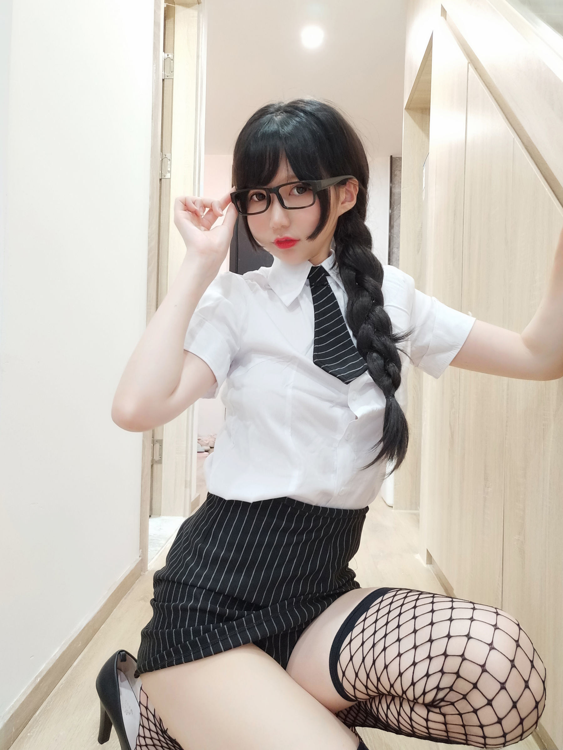 COS Phúc Lợi] NAGISA Yêu Quái Mèo [fantia] - Vớ Lưới Đen OL~~~