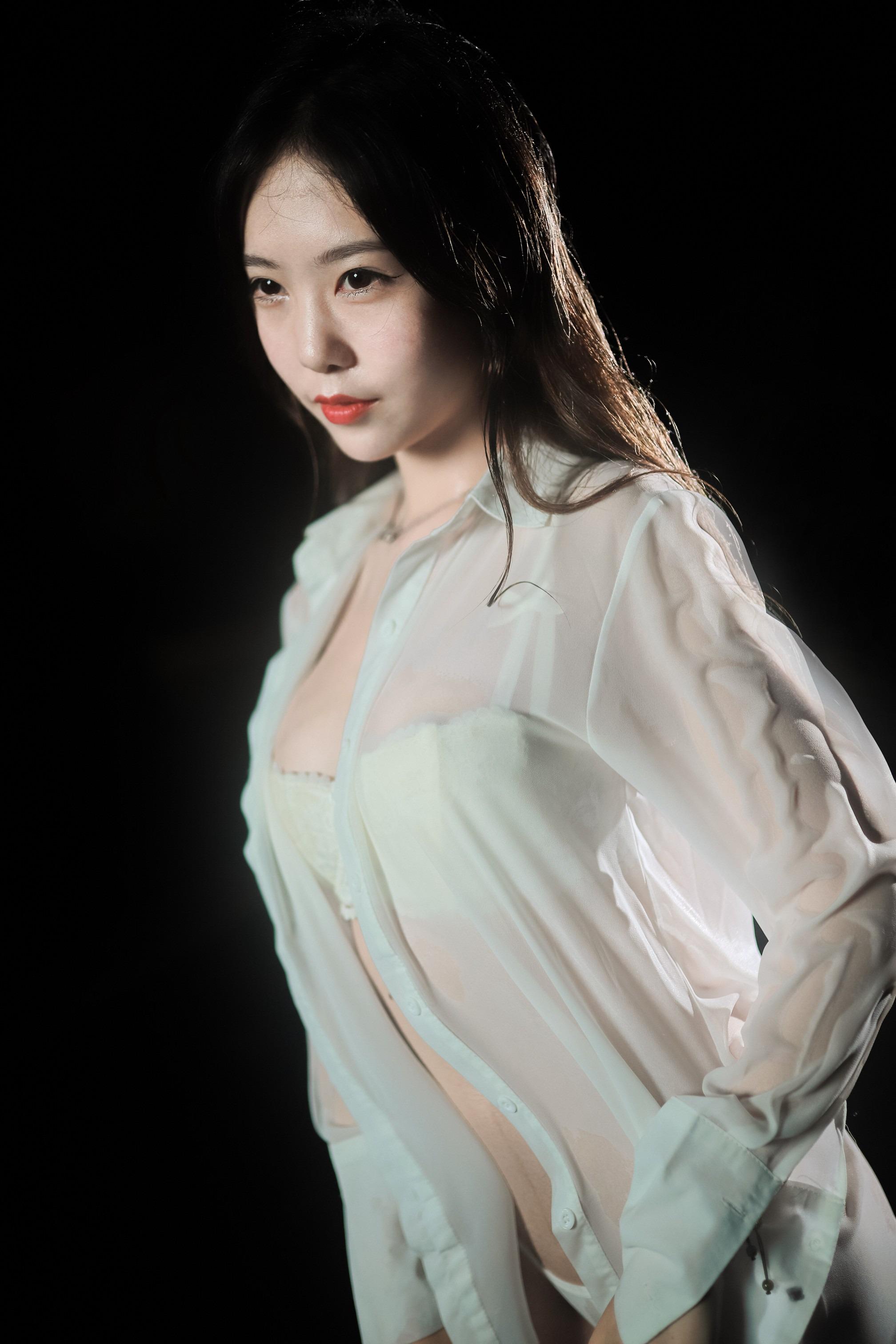 抖娘-利世 - 夜雨 [58P
