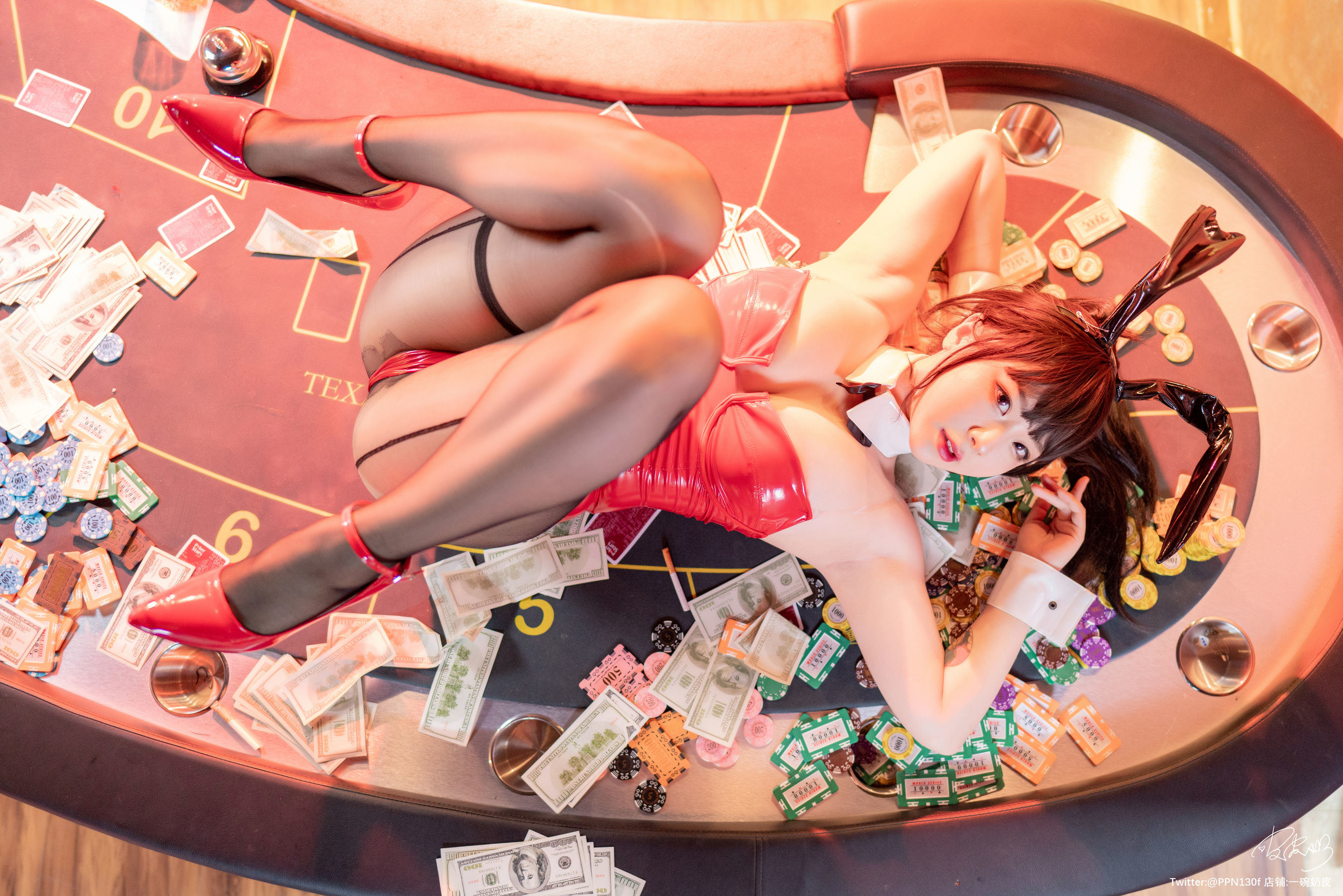 COS Welfare] Pipi Nai is so adorable! - New Year's Bunny Girl