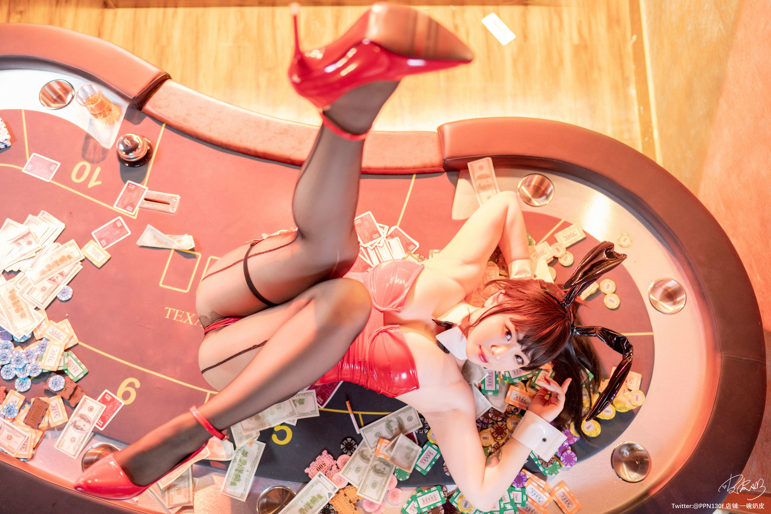 COS Welfare] Pipi Nai is so adorable! - New Year's Bunny Girl