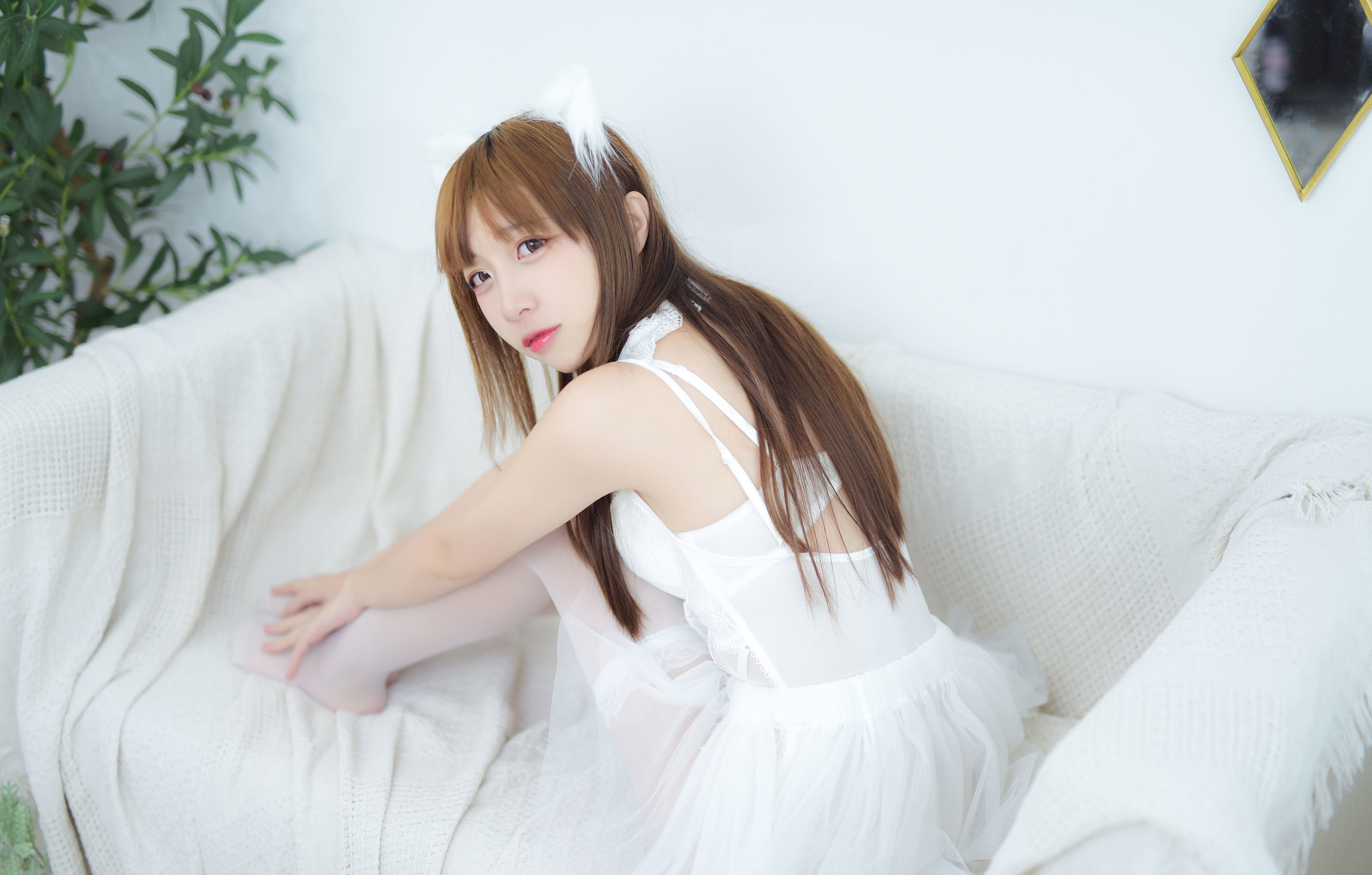 COS Phúc lợi] Coser Nhân khí Er Zuo Nisa - Áo cưới trắng