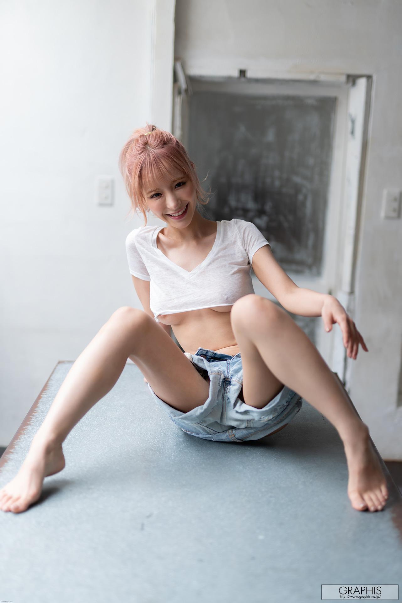 格拉菲斯] Kana Momonogi 桃乃木佳奈 180P