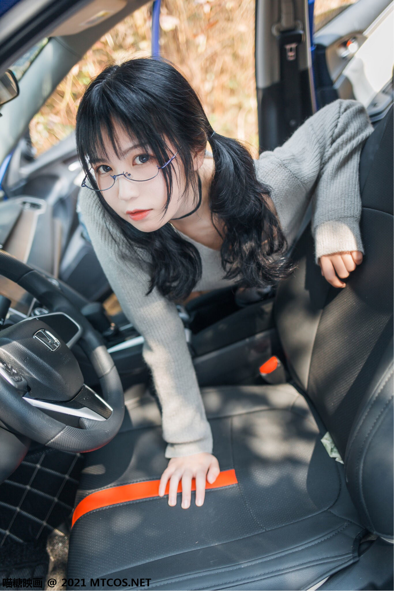 喵糖電影] VOL.369 車內女郎