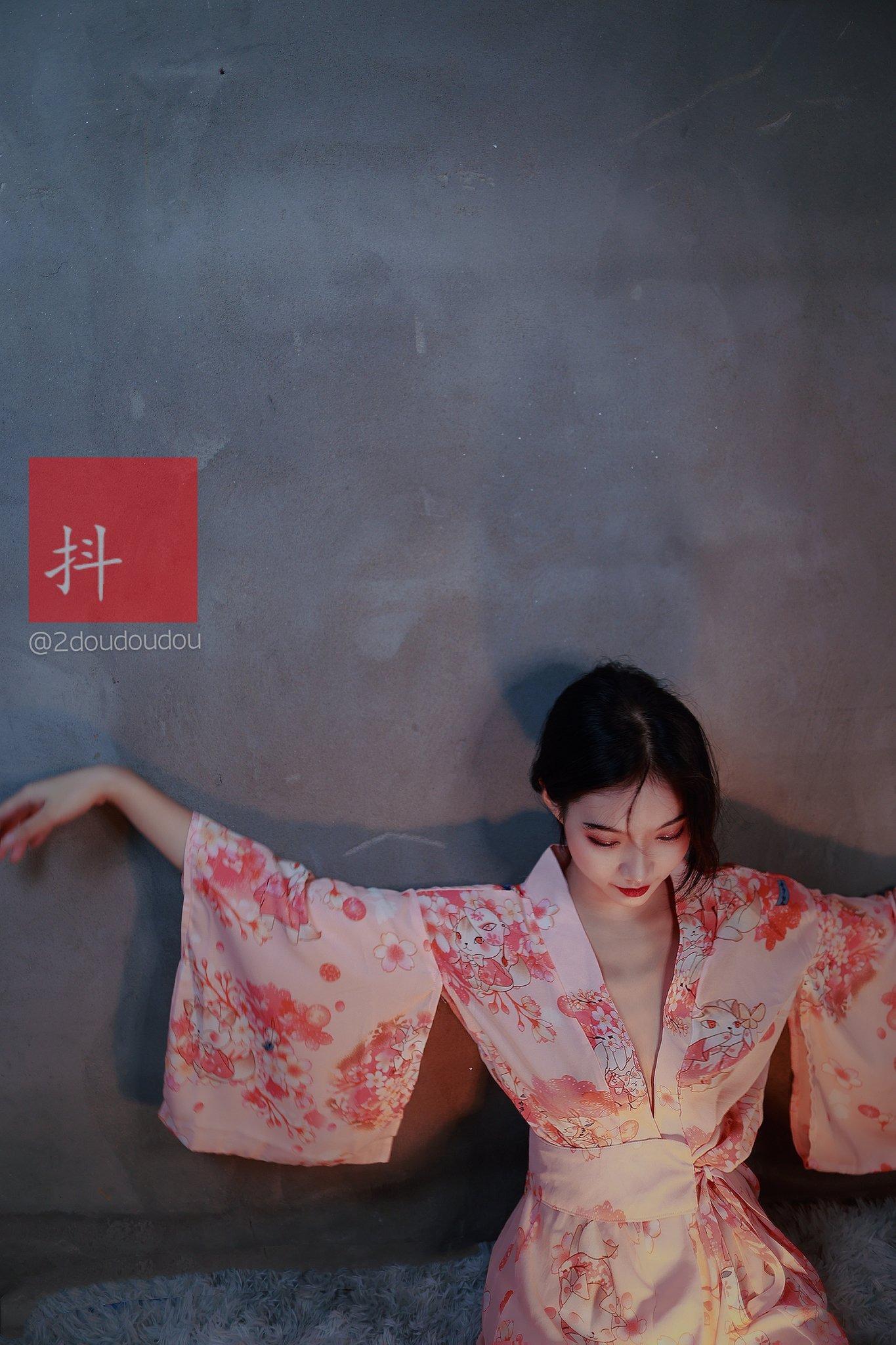 Dark Tone Photographer - Dou Shu Works Collection [202P