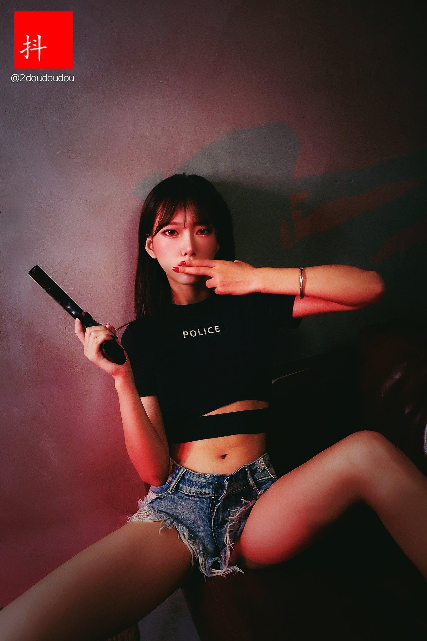 Dark Tone Photographer - Dou Shu Works Collection [202P
